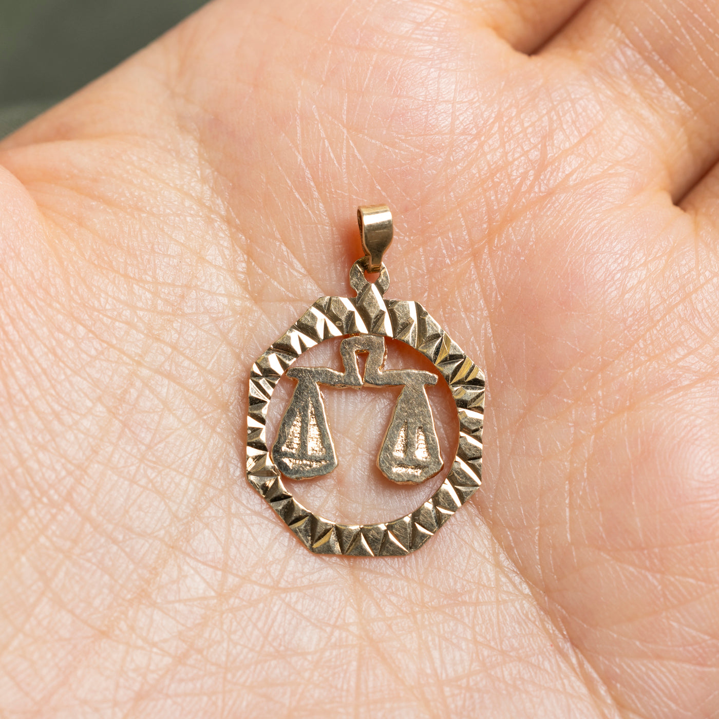 10k Yellow Gold Libra Zodiac Charm