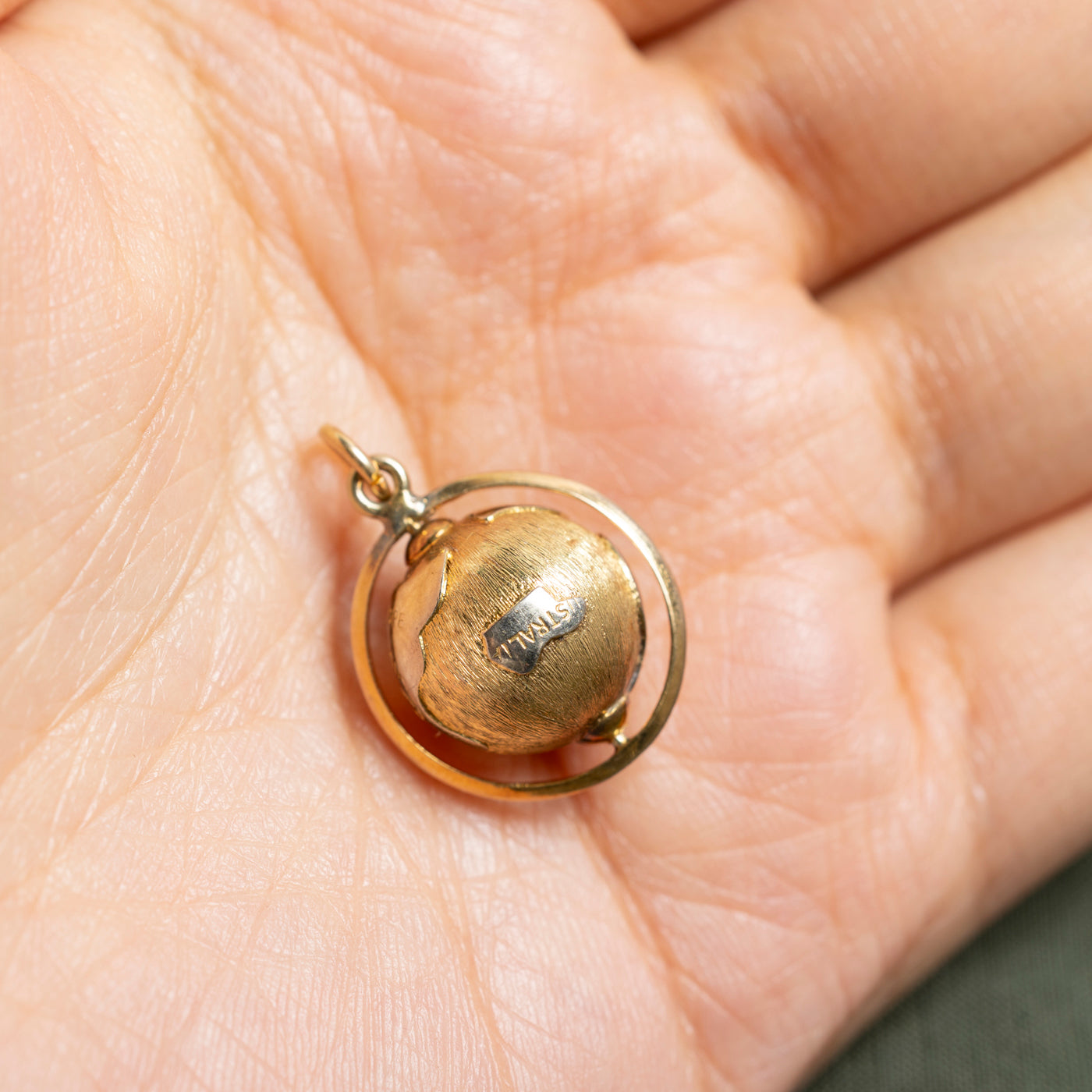 14k Yellow Gold Globe Charm