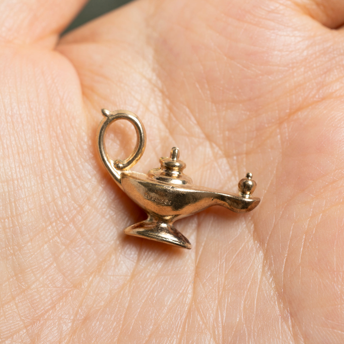 9k Yellow Gold Oil Lamp Charm