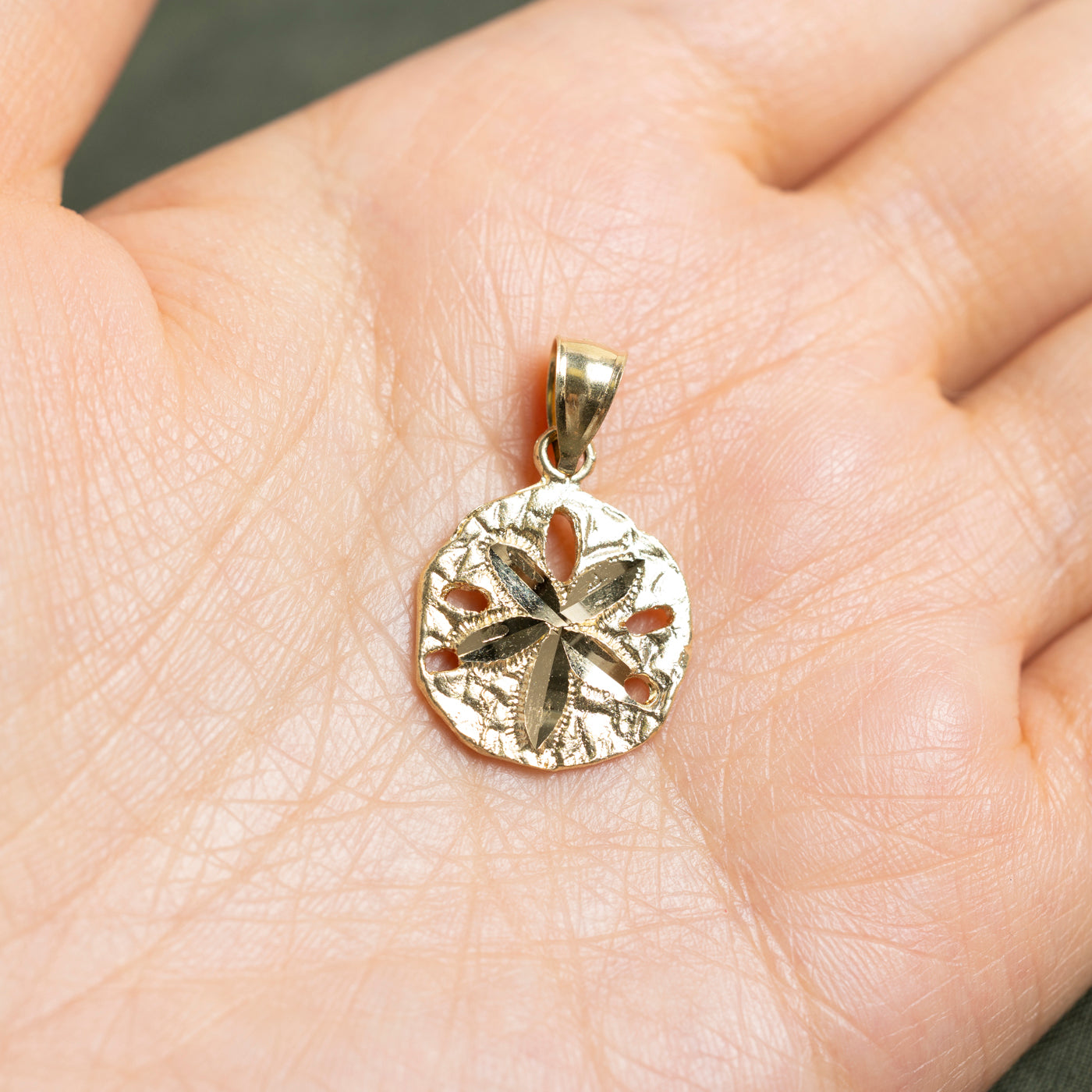 14k Yellow Gold Sand Dollar Pendant