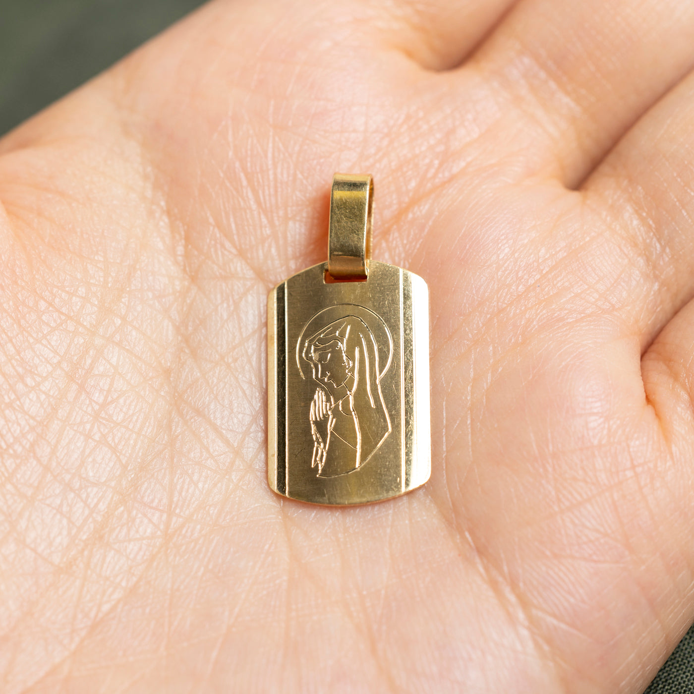 Italian 18k Yellow Gold Mother Mary Pendant
