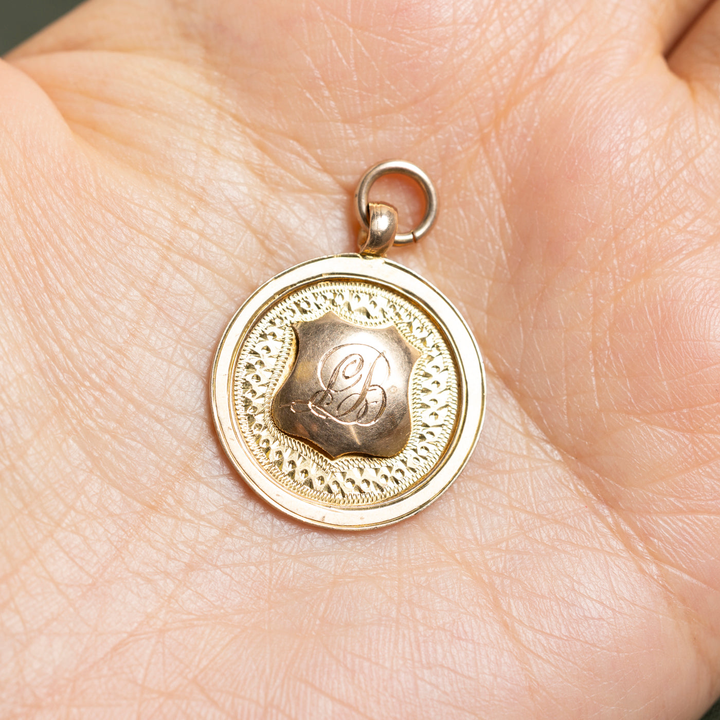 1925 Chester 'Kemp Bros' 9k Yellow Gold "LB" Initial Crest Charm
