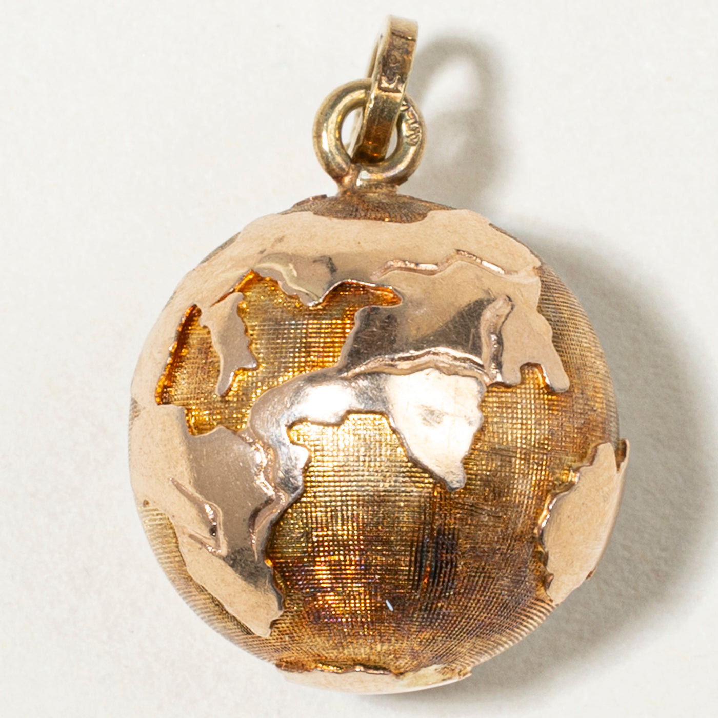 14k Yellow Gold Globe Charm