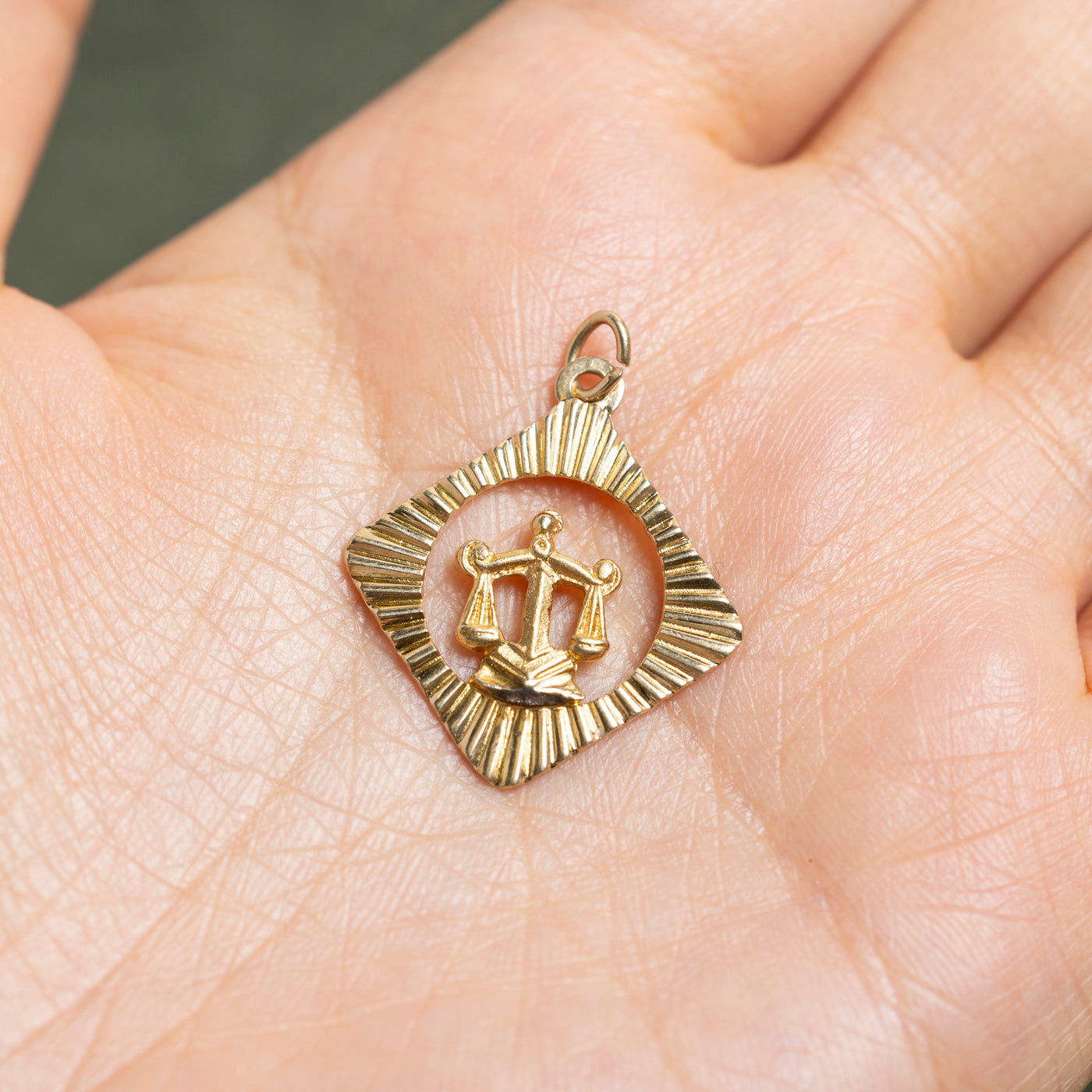 10k Yellow Gold Libra Zodiac Charm