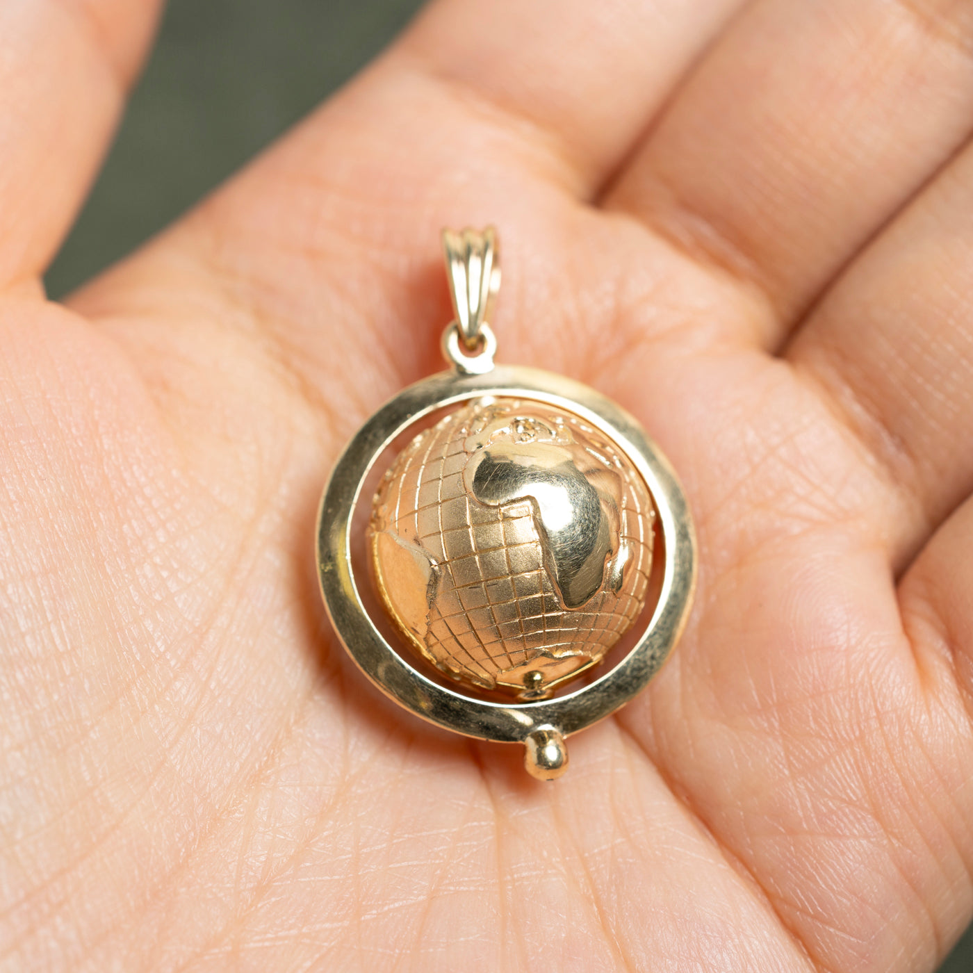 14k Yellow Gold Kinetic Globe Pendant