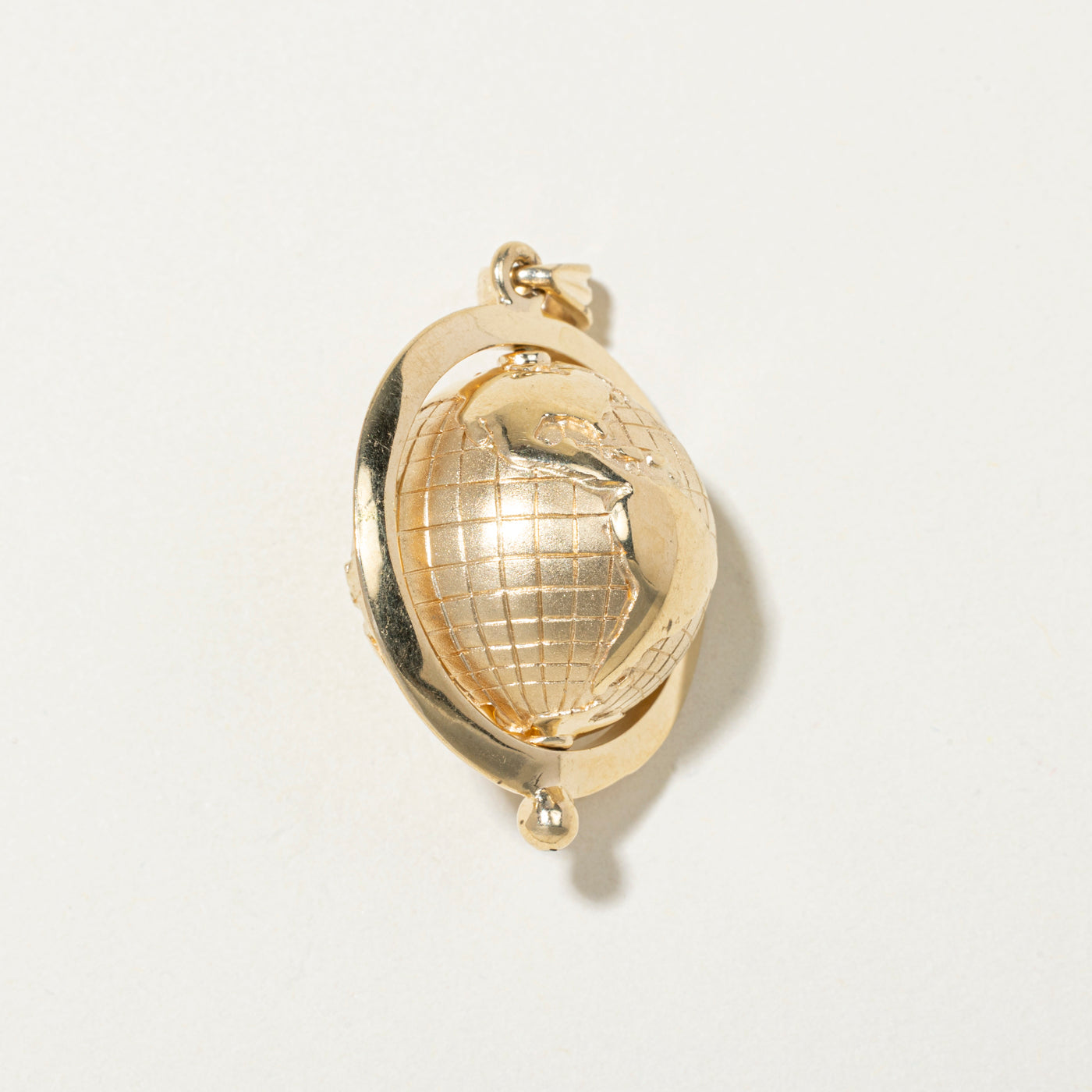 14k Yellow Gold Kinetic Globe Pendant