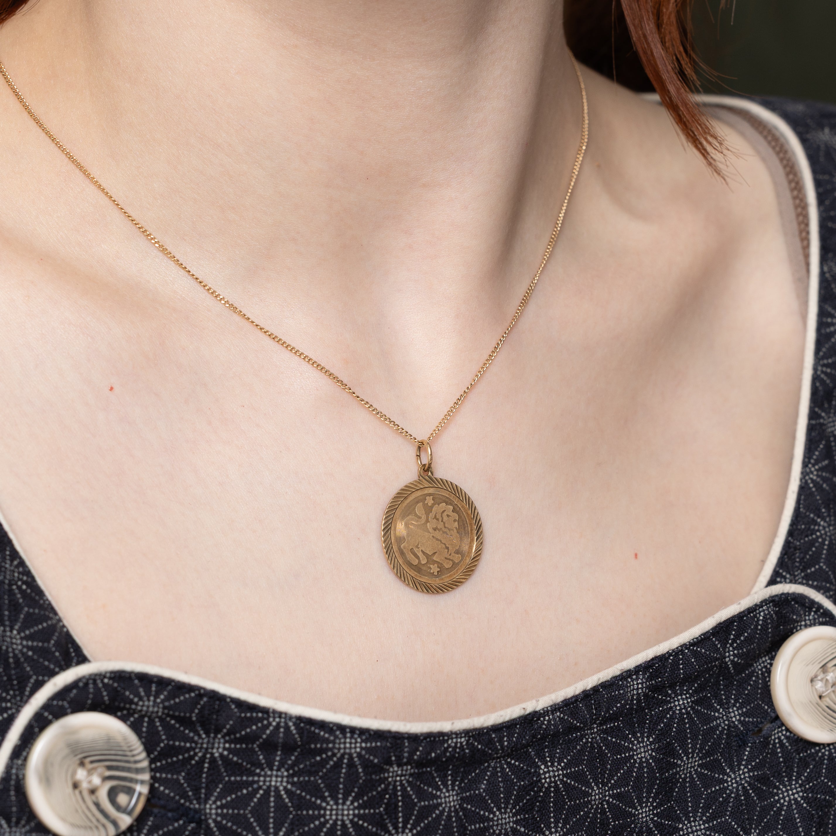 10k Yellow Gold Leo Zodiac Charm