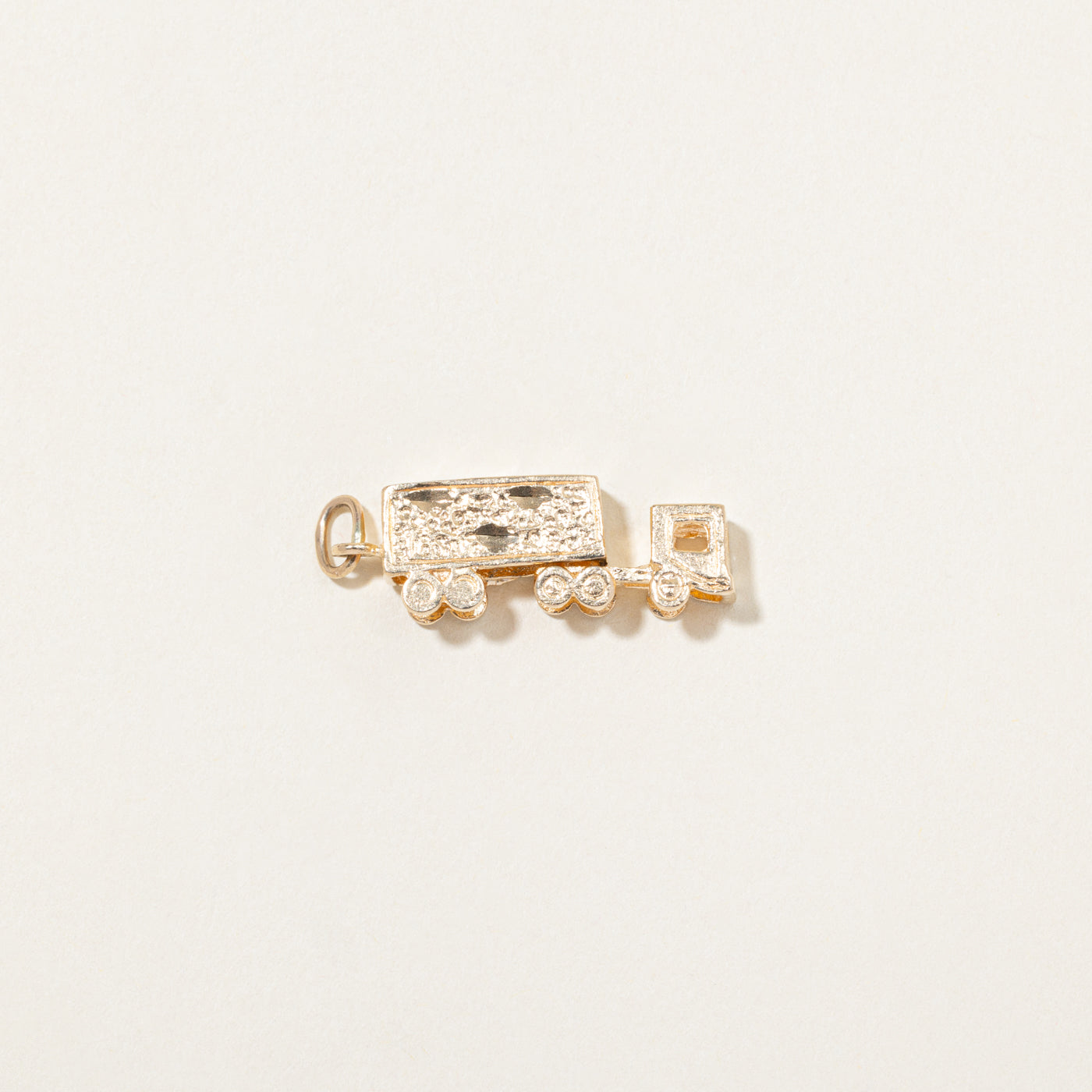 Breloque camion en or jaune 10 carats