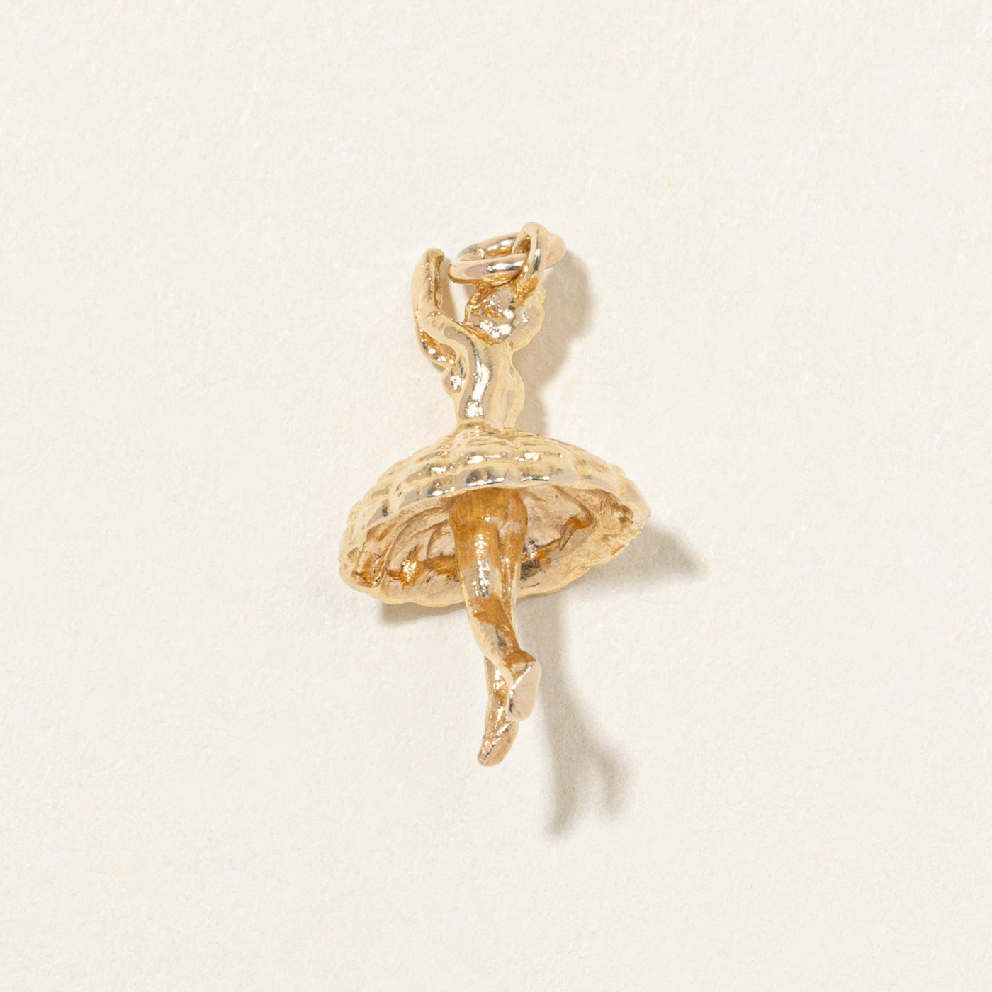 Breloque ballerine en or jaune 13 carats