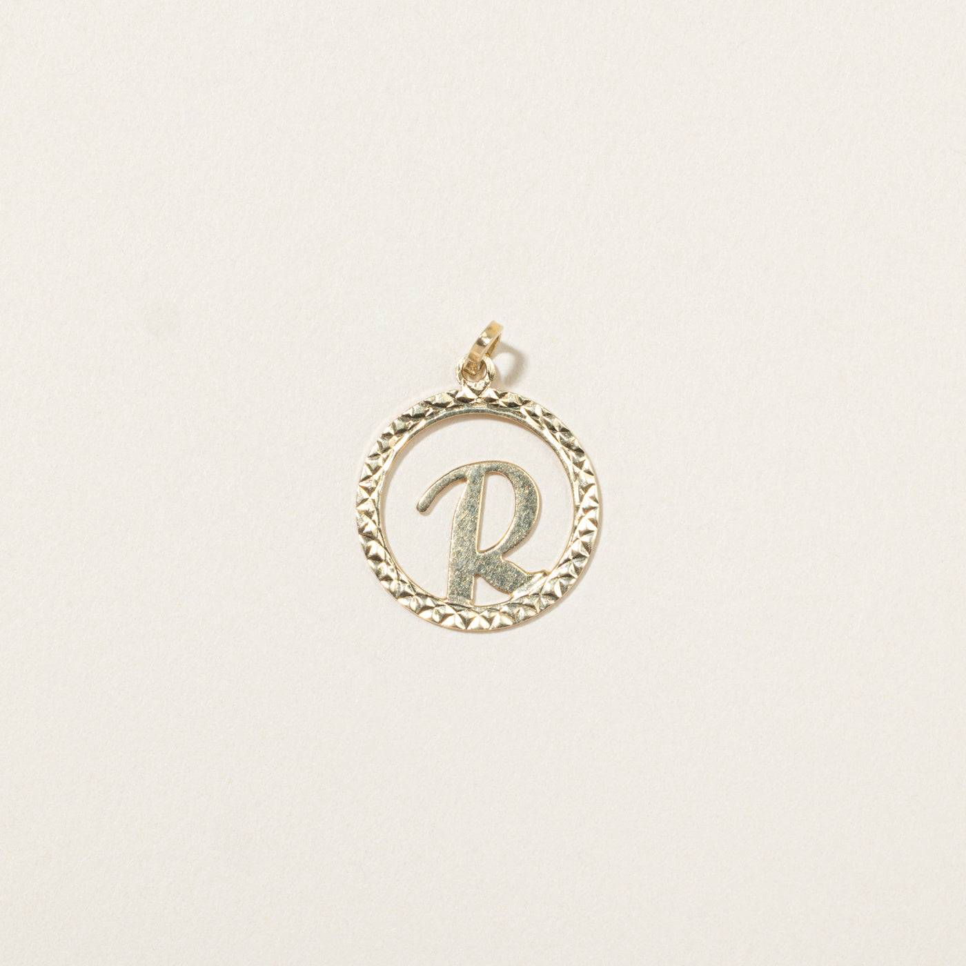 14k Yellow Gold Letter "R" Circle Charm