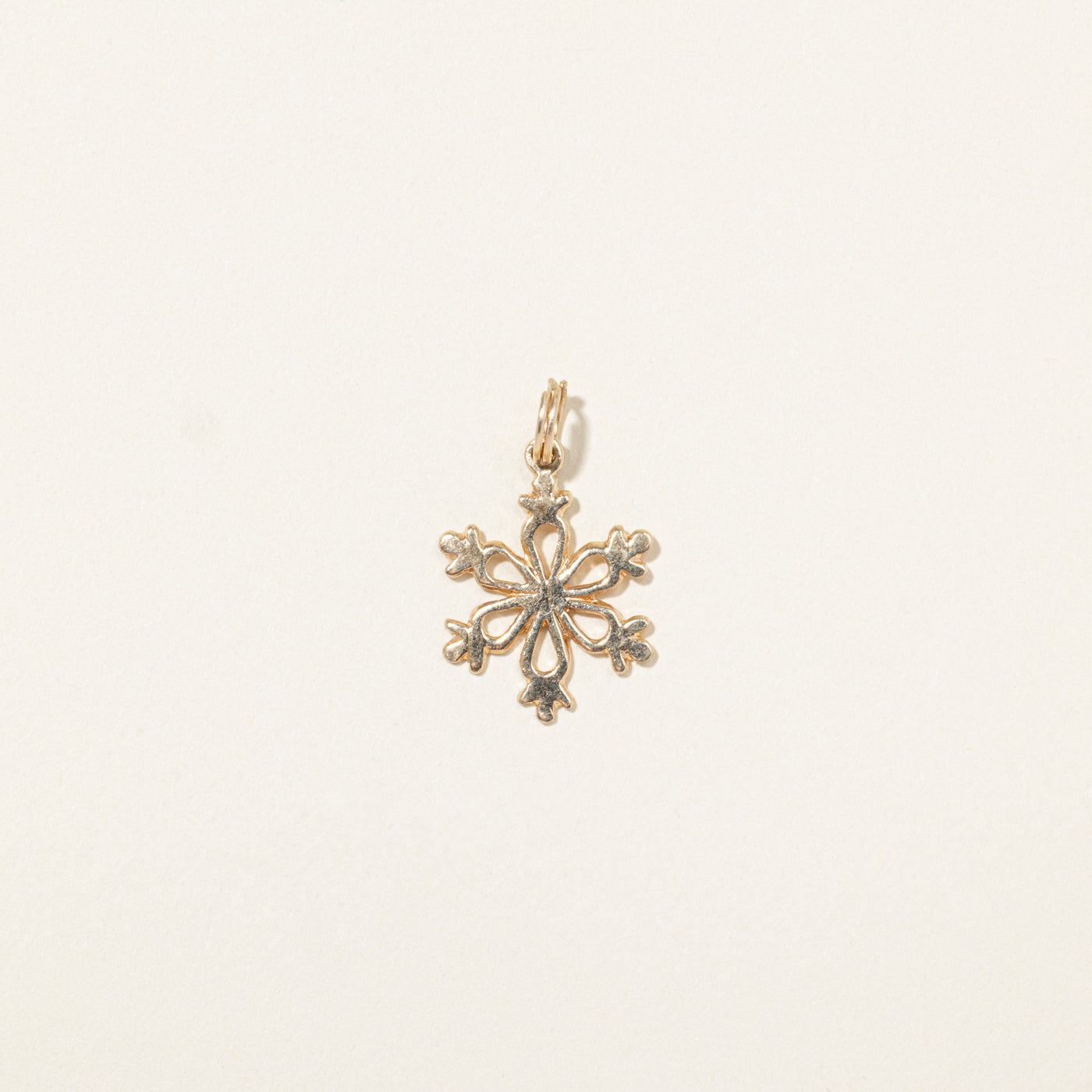 Breloque flocon de neige en or jaune 10 carats