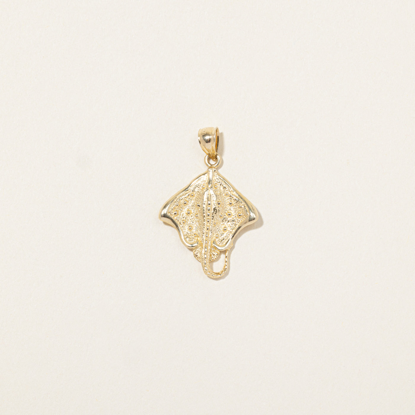 14k Yellow Gold Stingray Pendant