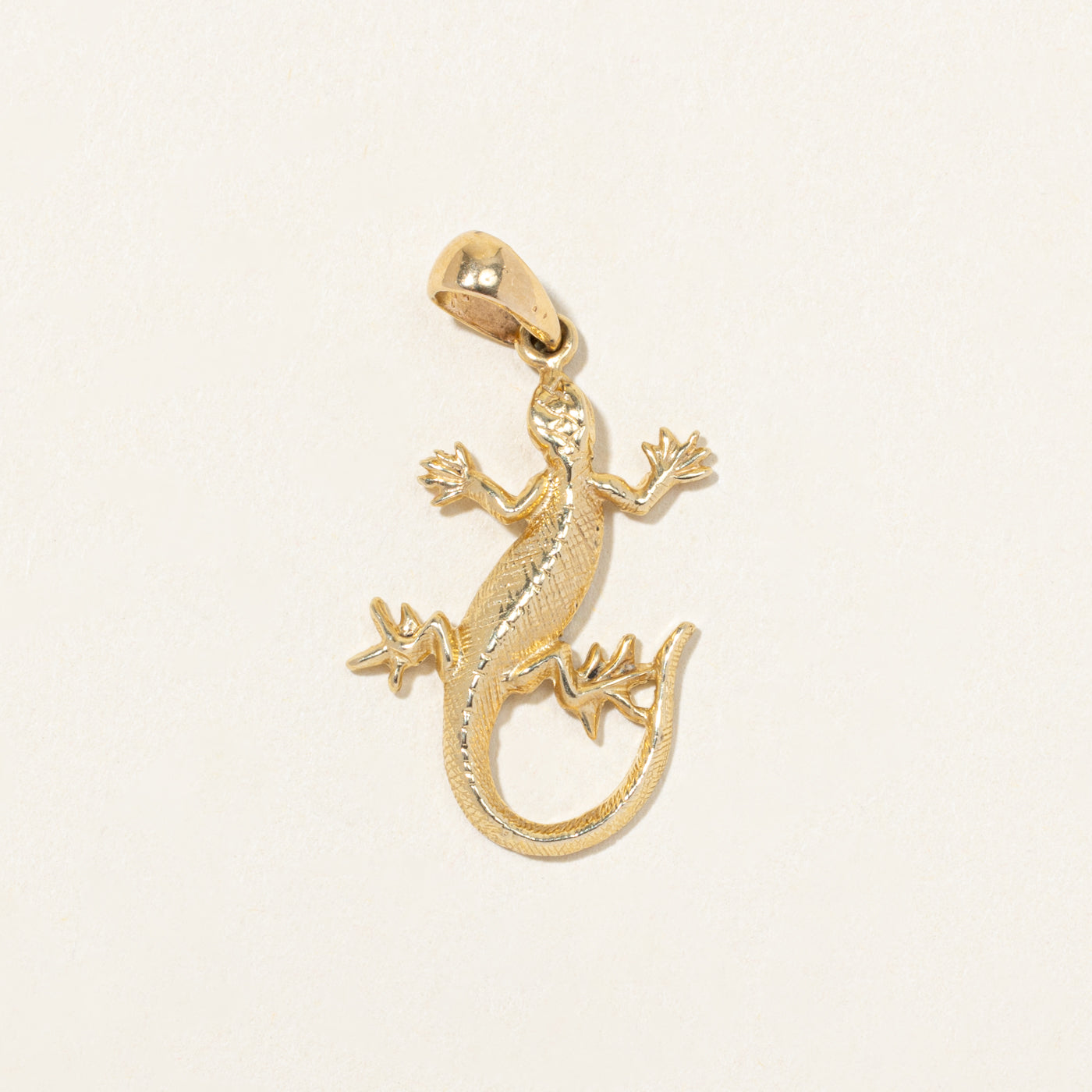14k Yellow Gold Lizard Pendant