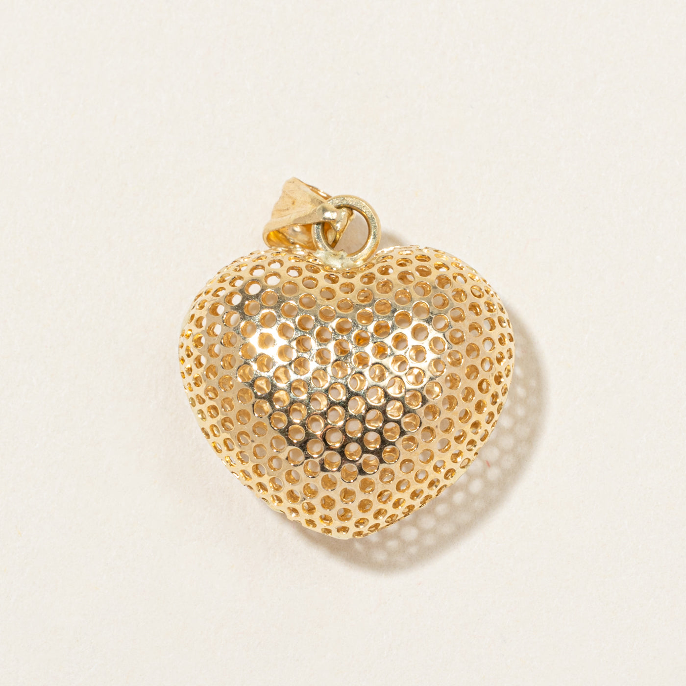 17k Yellow Gold Perforated Puffed Heart Pendant