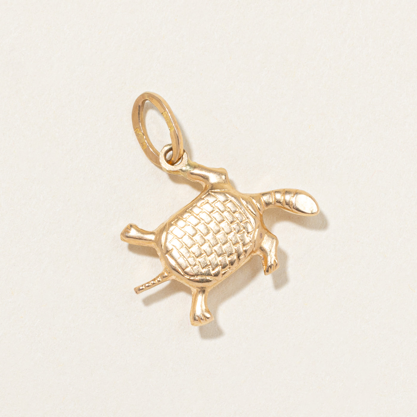 Breloque tortue vintage italienne en or jaune 18 carats