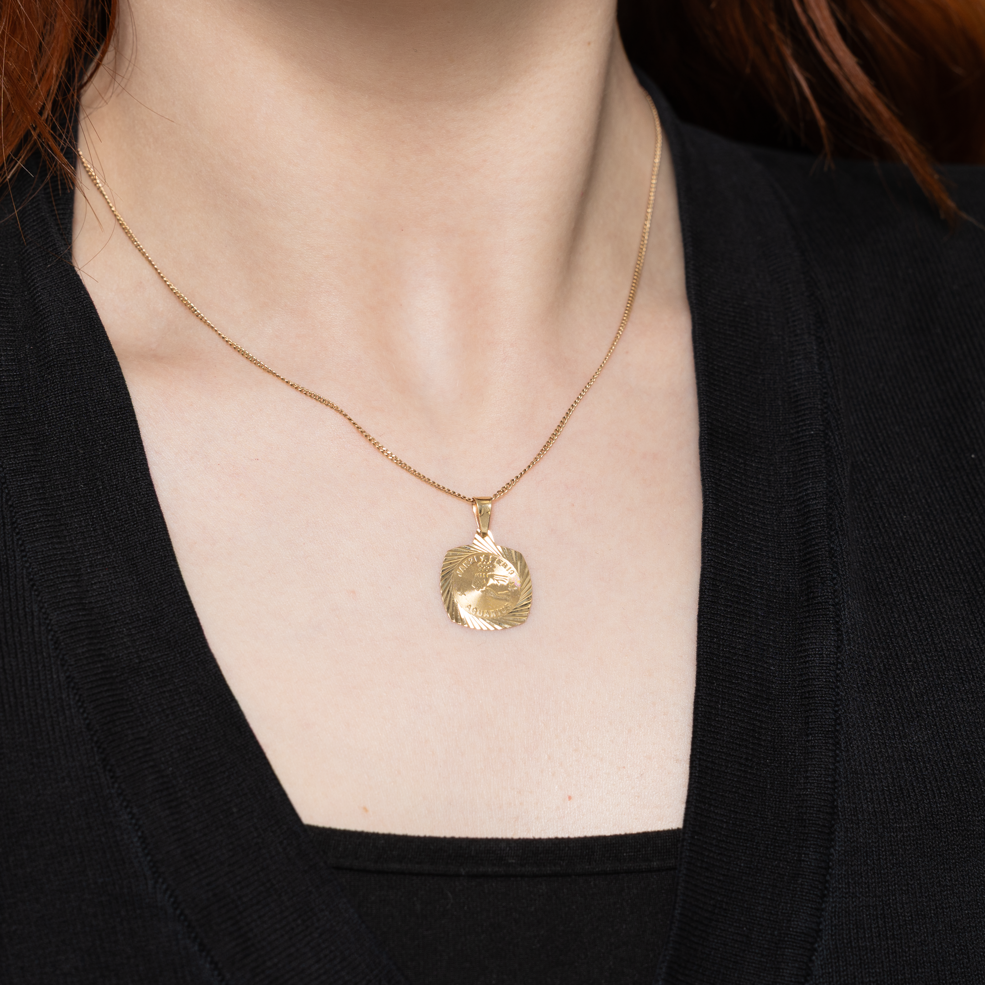 10k Yellow Gold Aquarius Zodiac Pendant