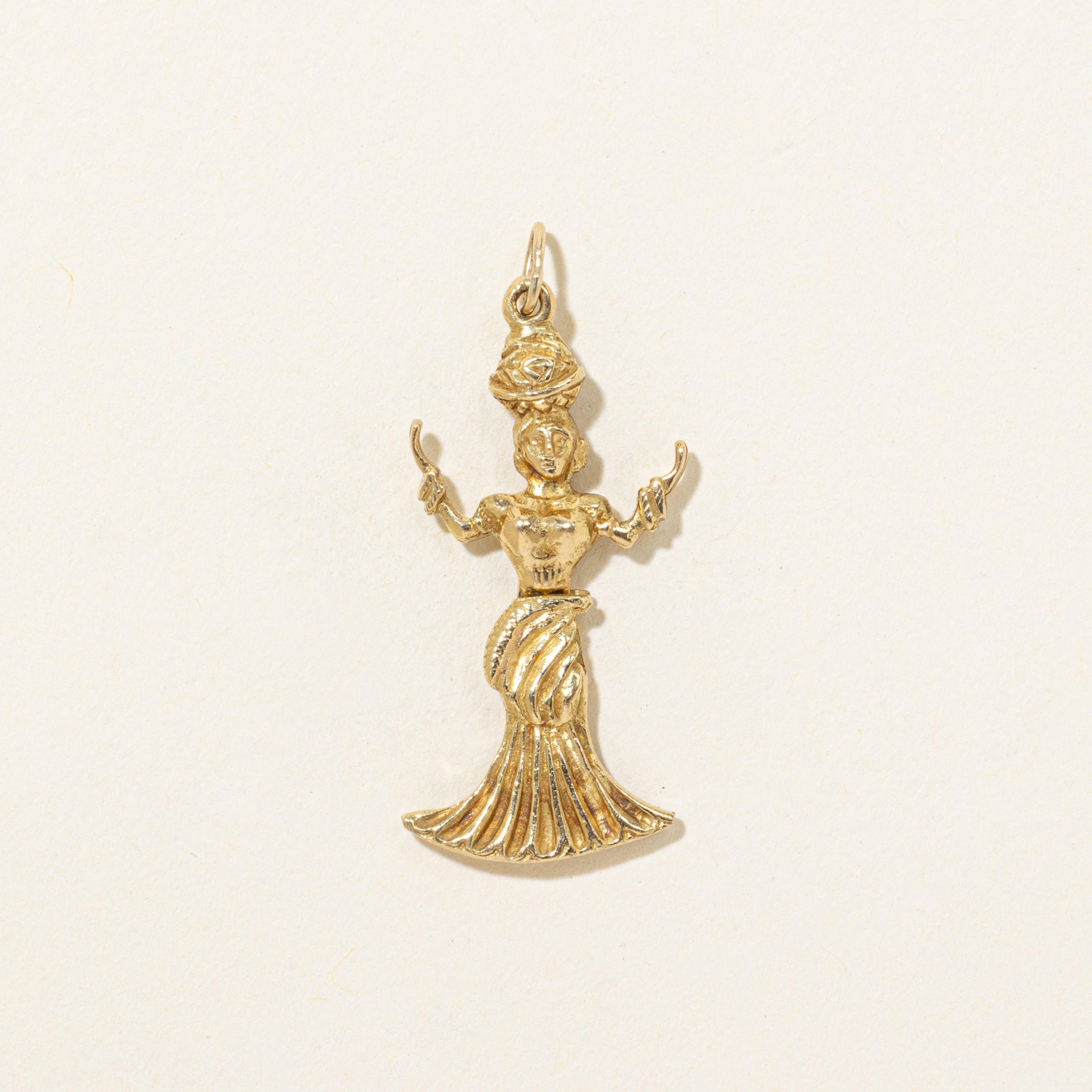 18k Yellow Gold Woman Charm