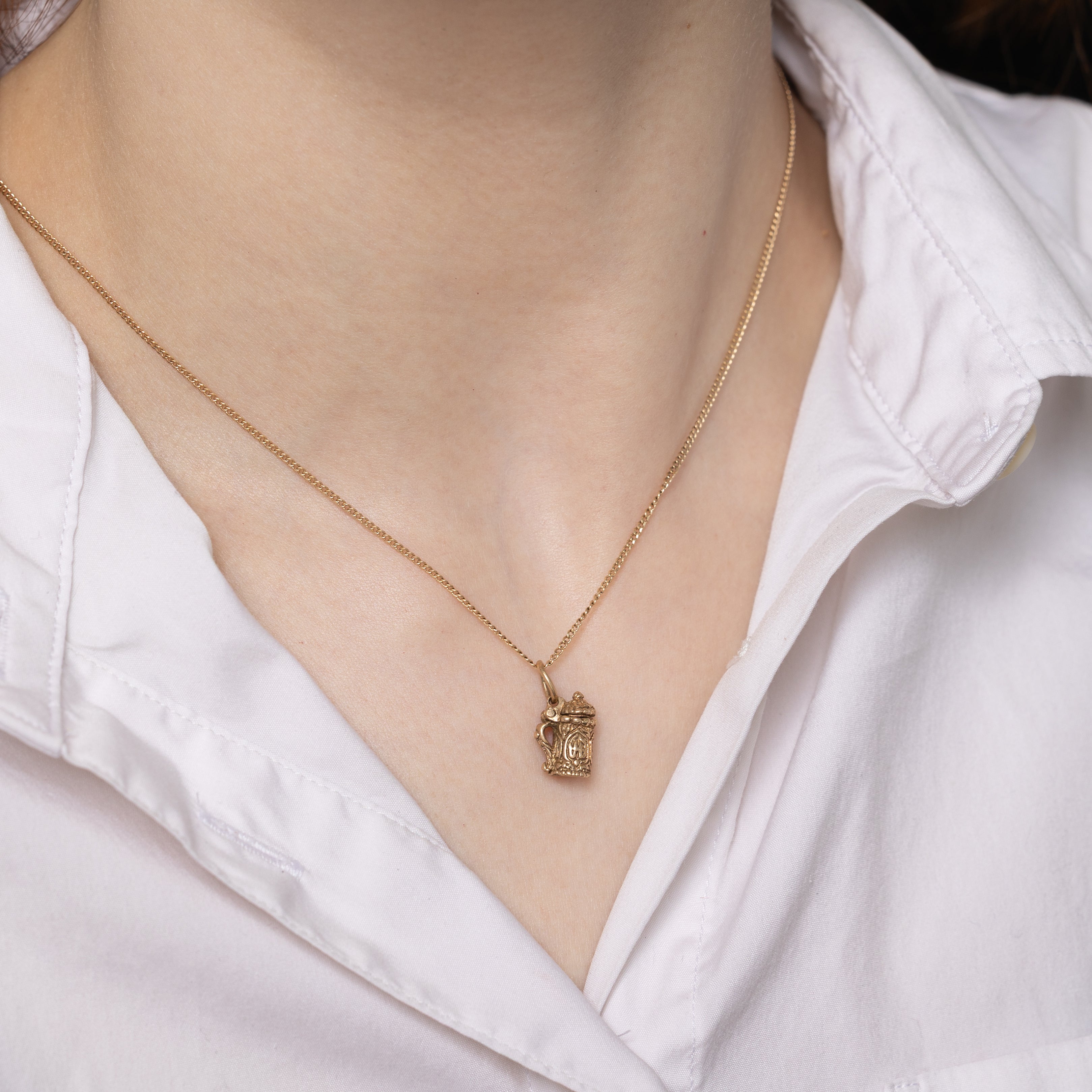 10k Yellow Gold Embossed Beer Stein Charm