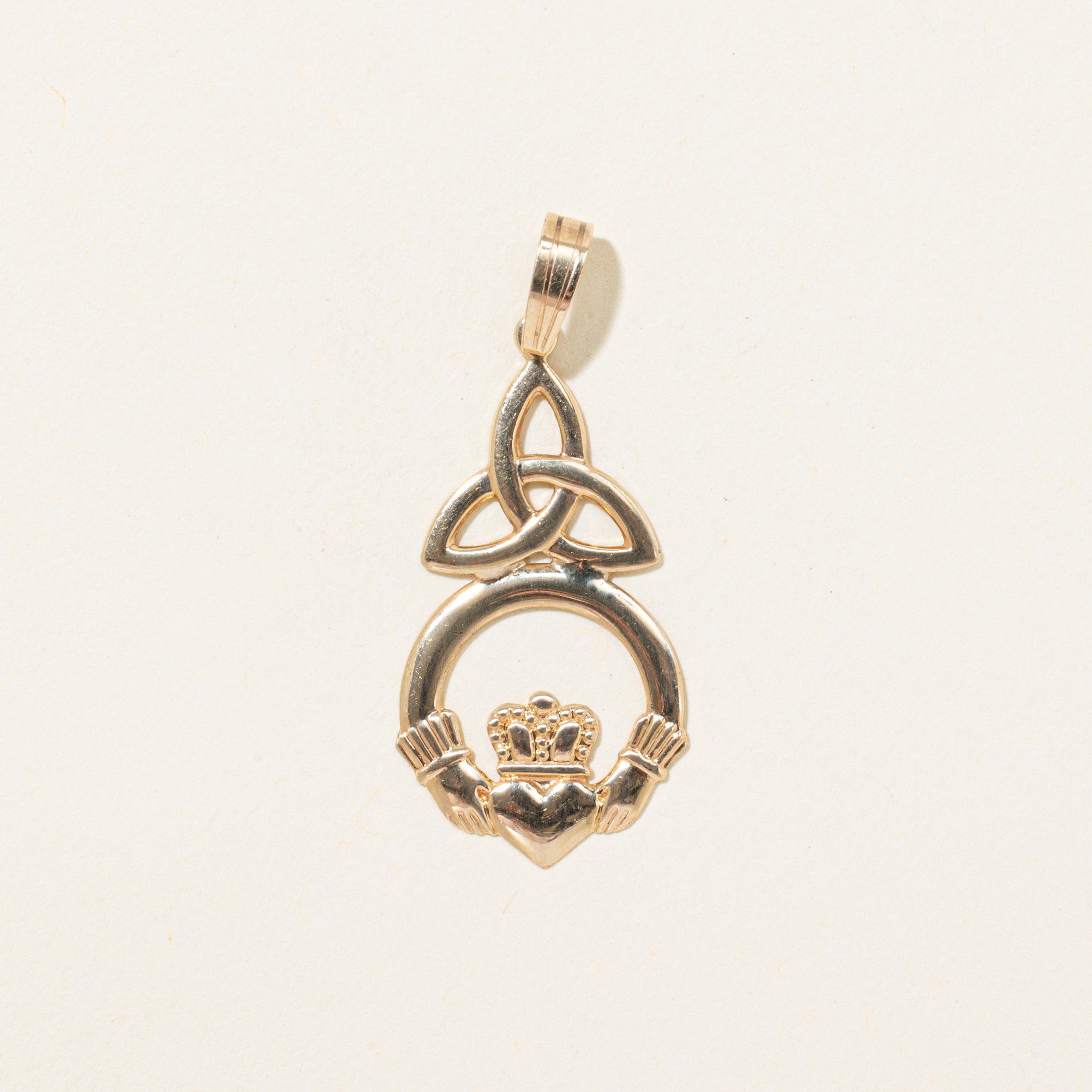 Dublin 14k Yellow Gold Celtic Claddagh Pendant