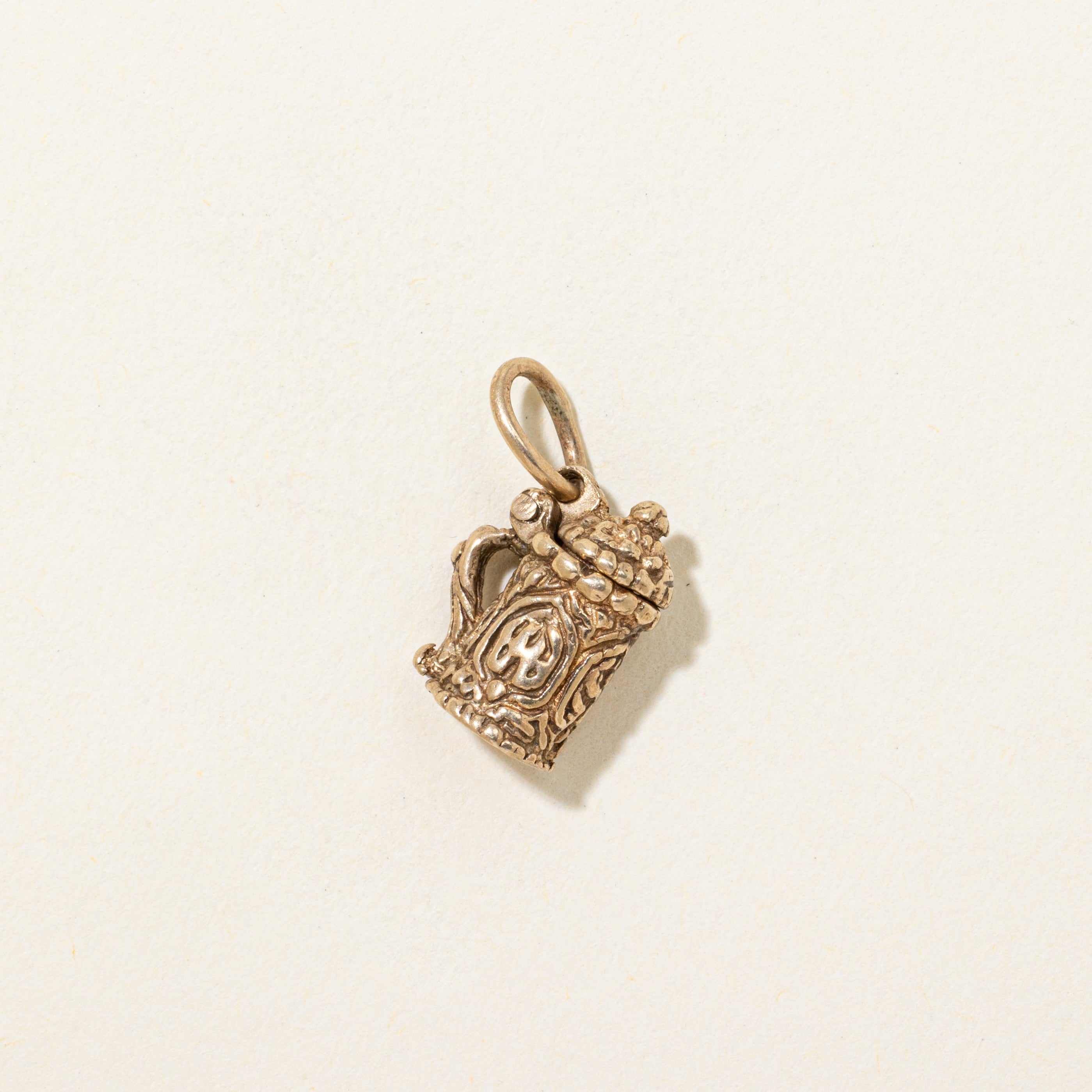 10k Yellow Gold Embossed Beer Stein Charm