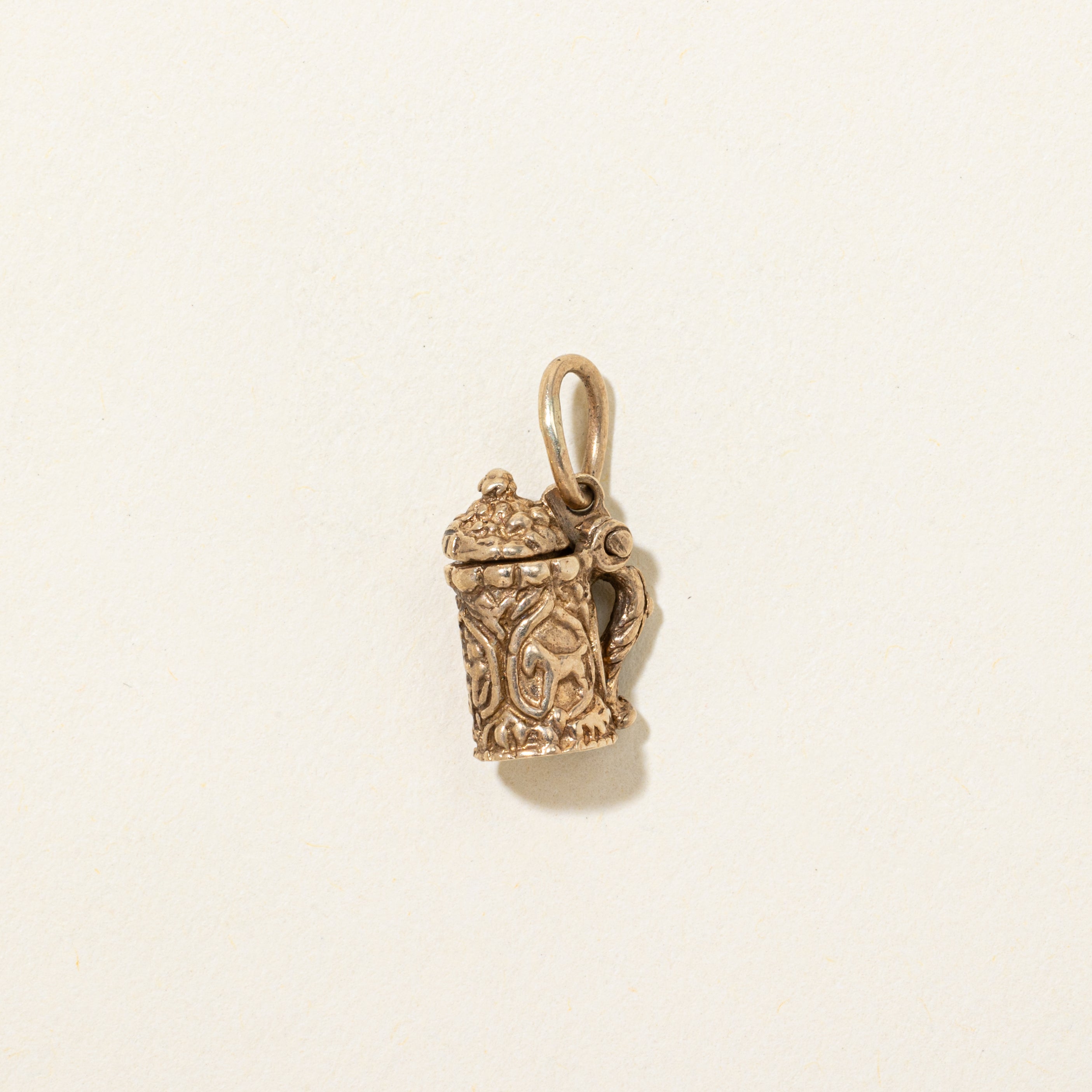 10k Yellow Gold Embossed Beer Stein Charm