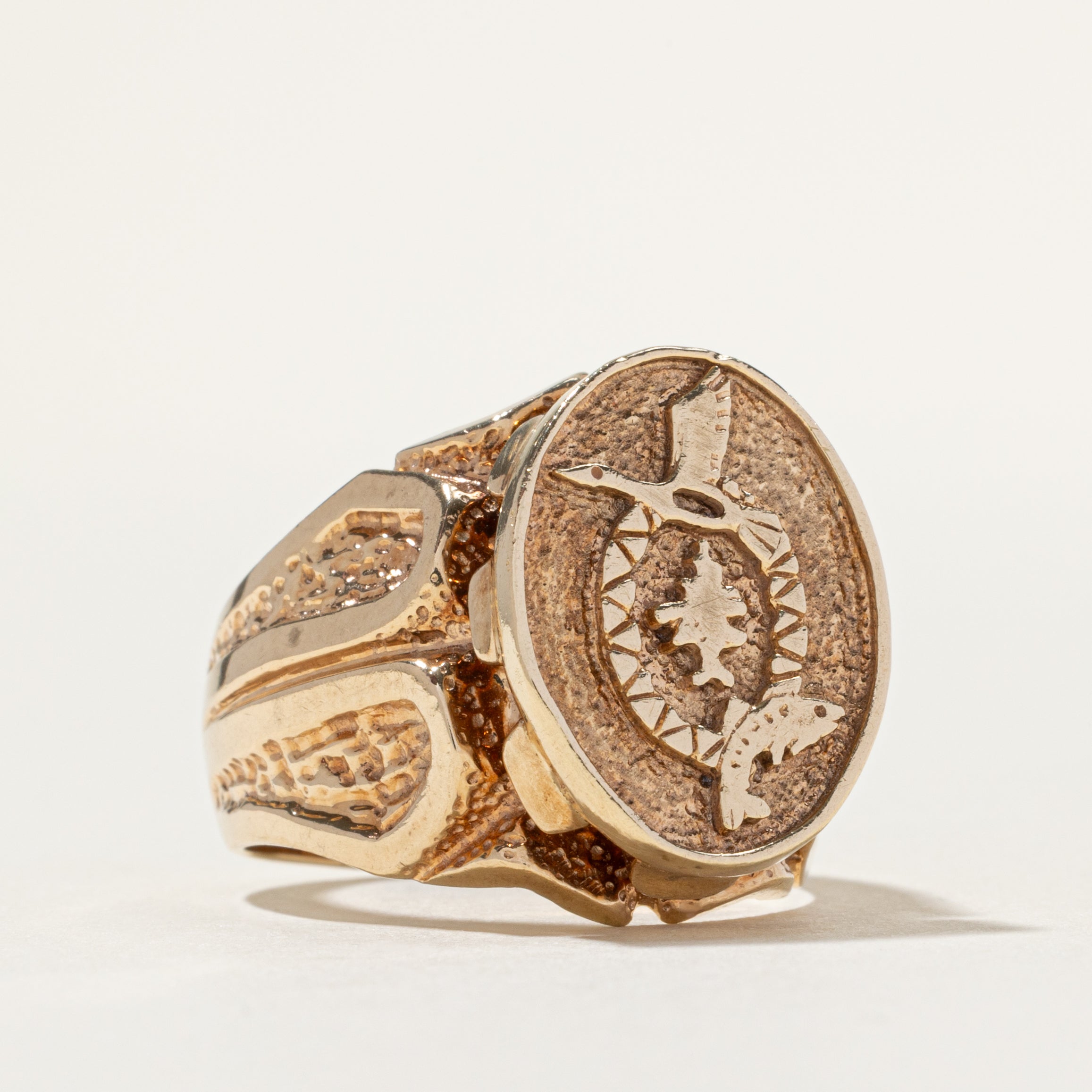 10k Yellow Gold Animals Signet Ring | SZ 9.5