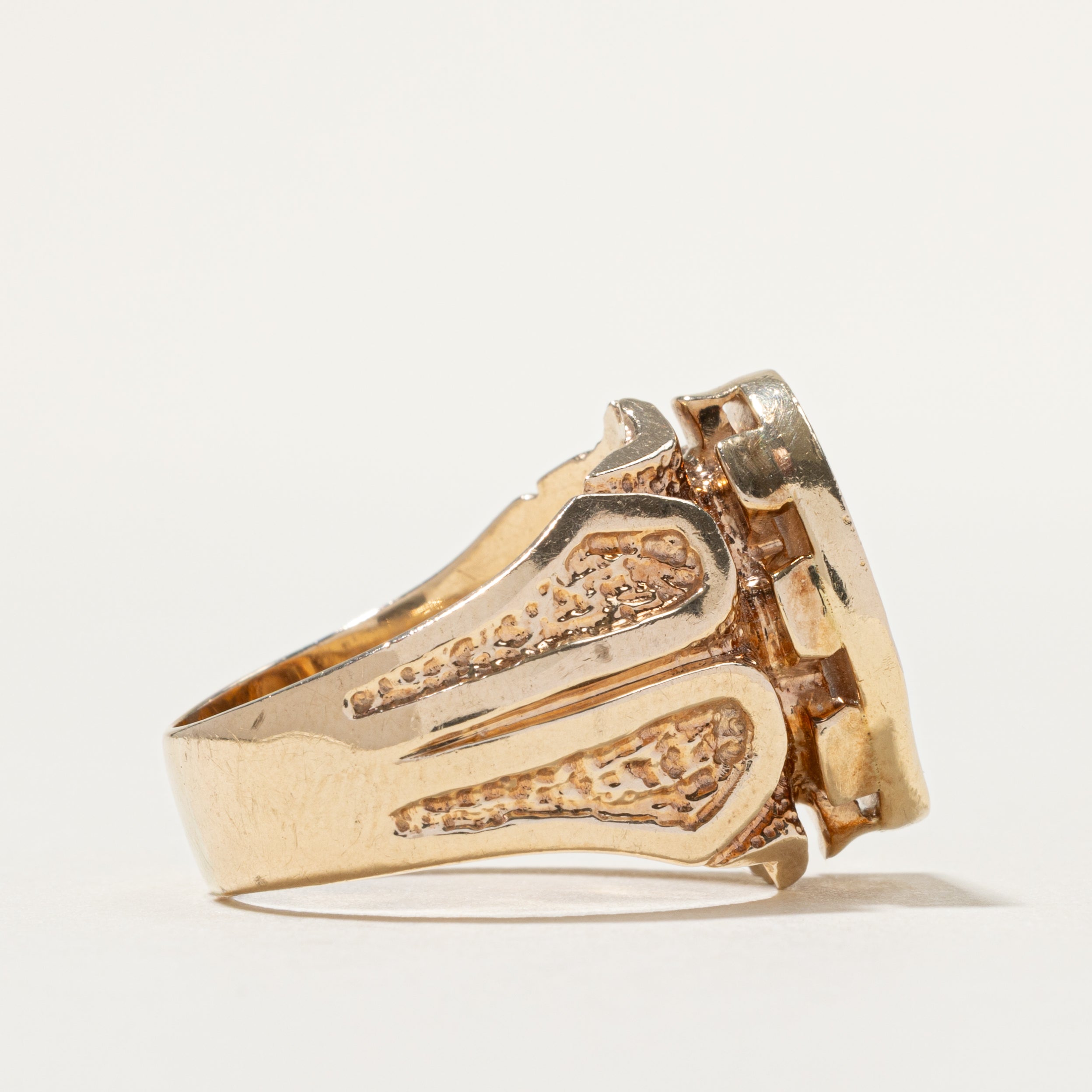 10k Yellow Gold Animals Signet Ring | SZ 9.5