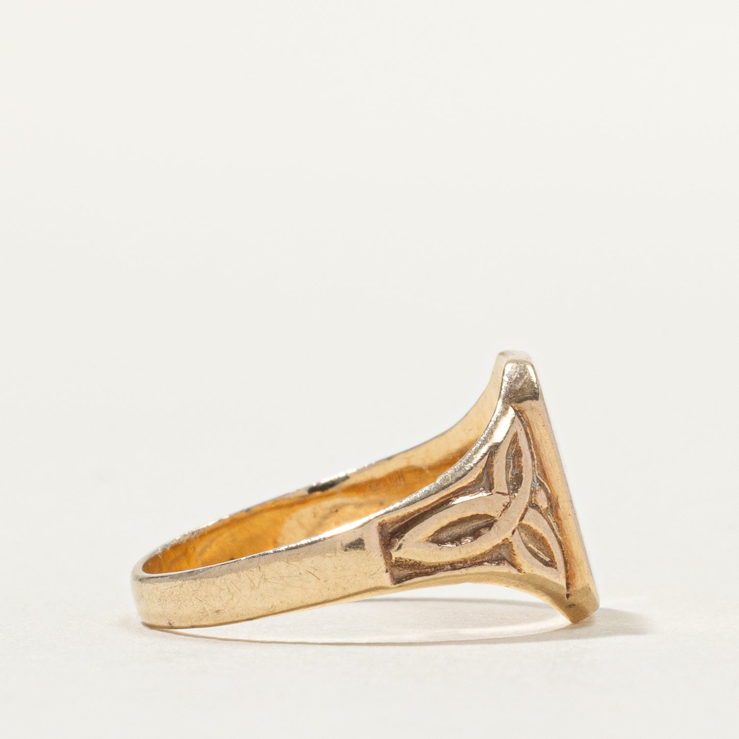 10k Yellow Gold "L" Initial Signet Ring | SZ 3.25
