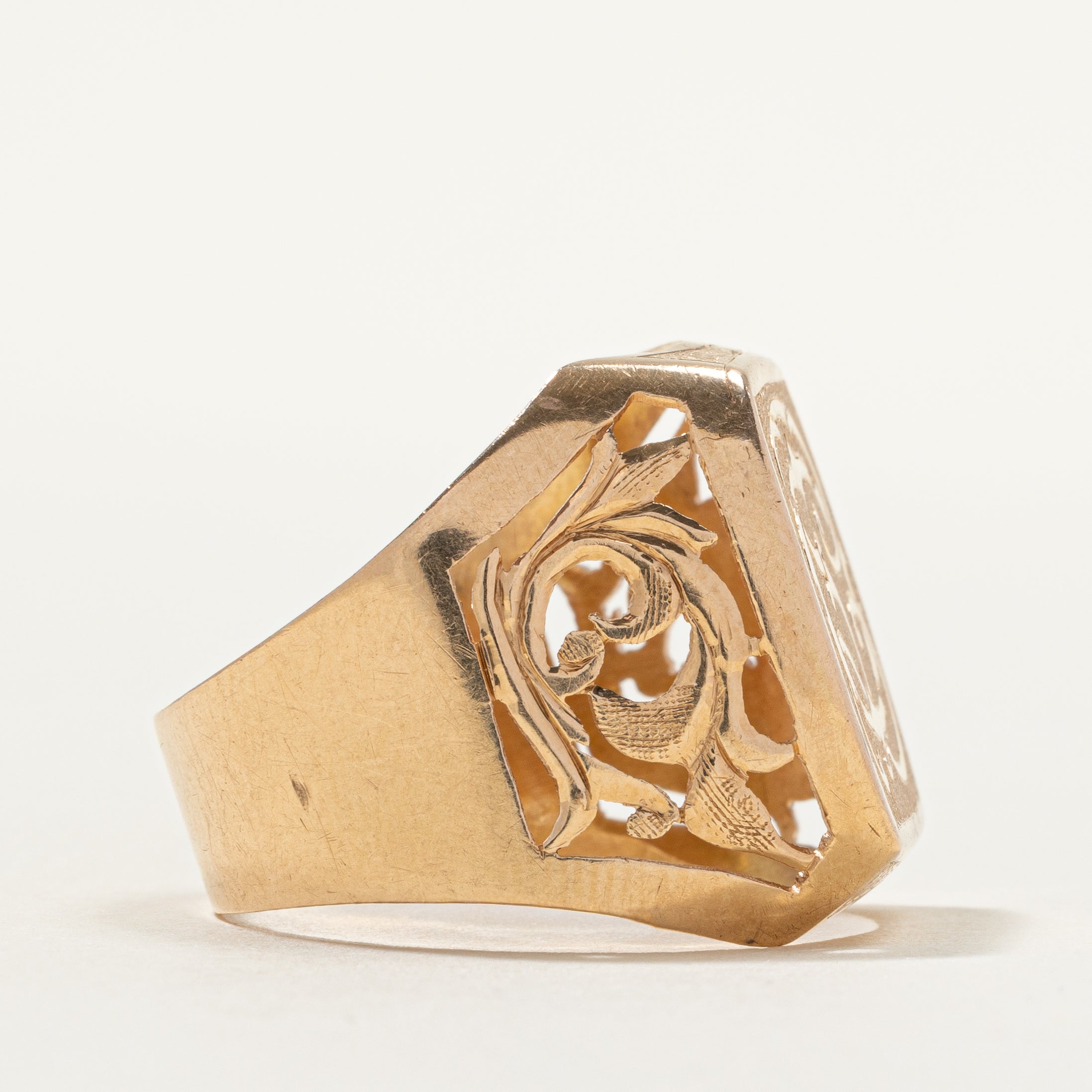 14k Yellow Gold Scrollwork Signet Ring | SZ 11.25