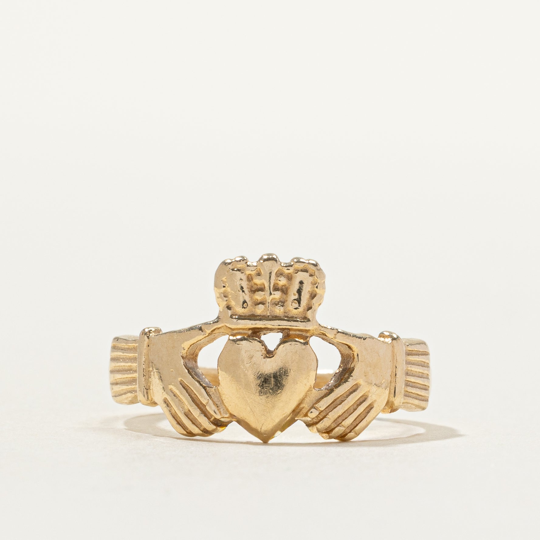 14k Yellow Gold Claddagh Ring | SZ 5.25