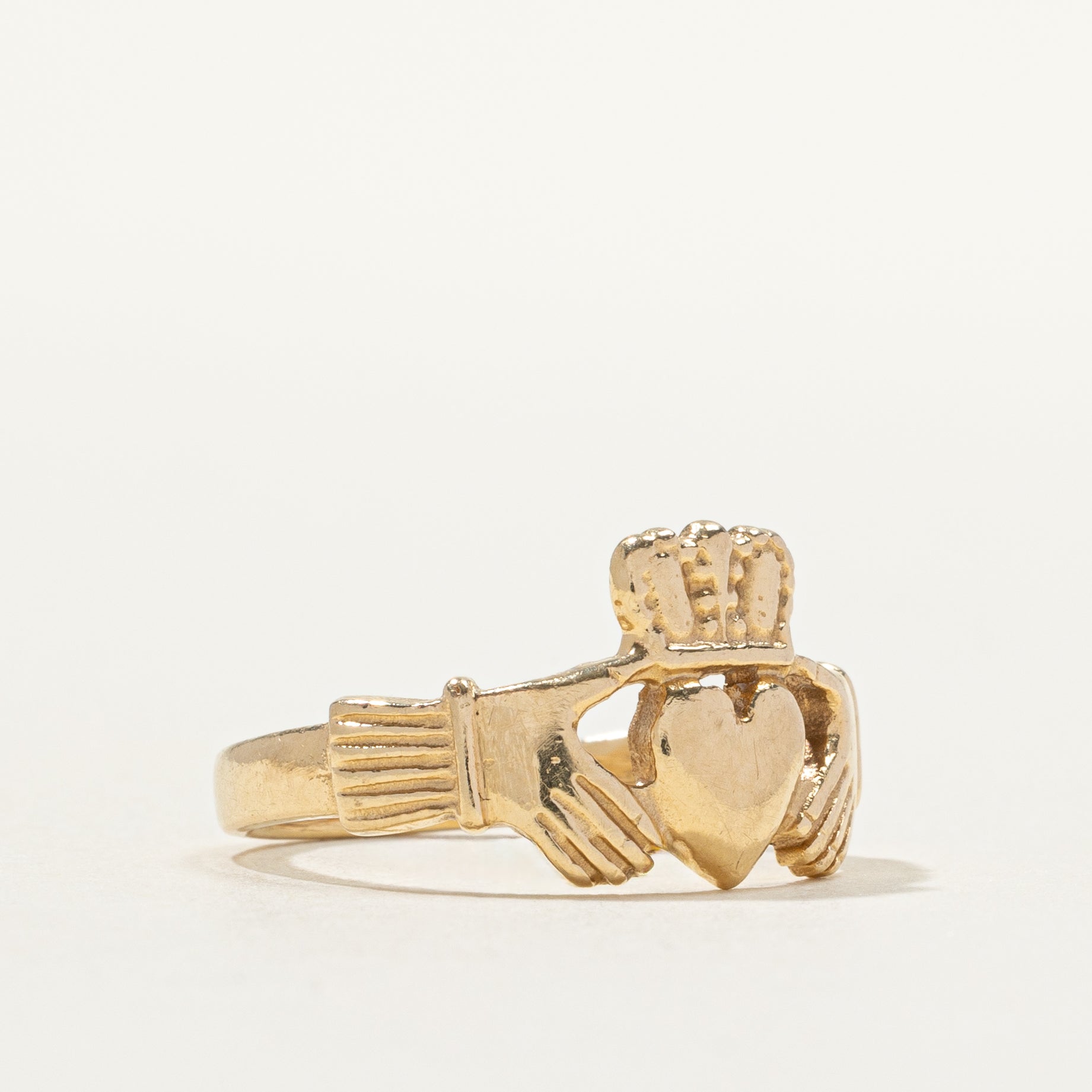 14k Yellow Gold Claddagh Ring | SZ 5.25