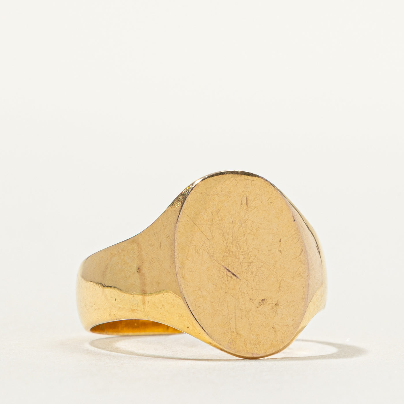 18k Yellow Gold Oval Signet Ring | SZ 5.5