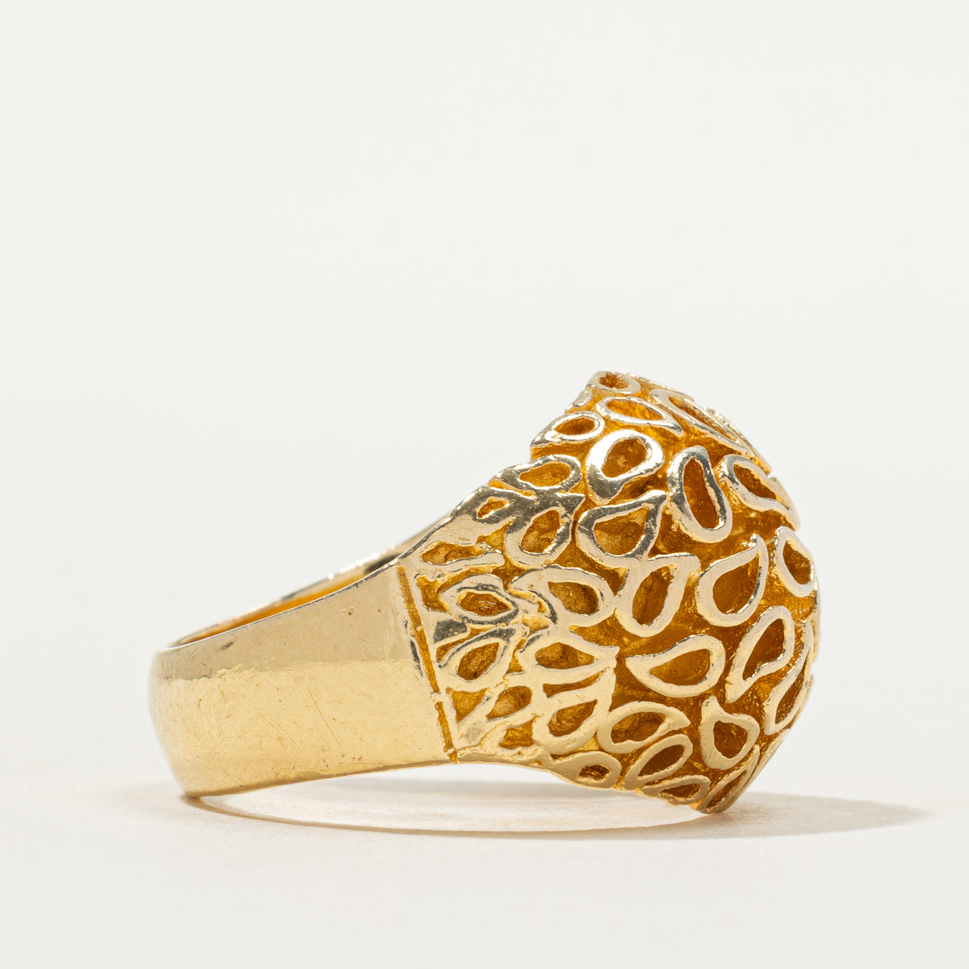 18k Yellow Gold Textured Dome Ring | SZ 7.5