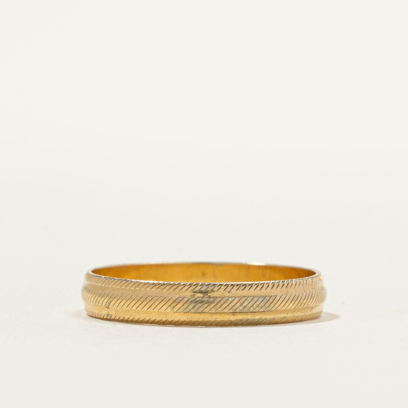 18k Yellow Gold Textured Band | 3.93mm | SZ 11