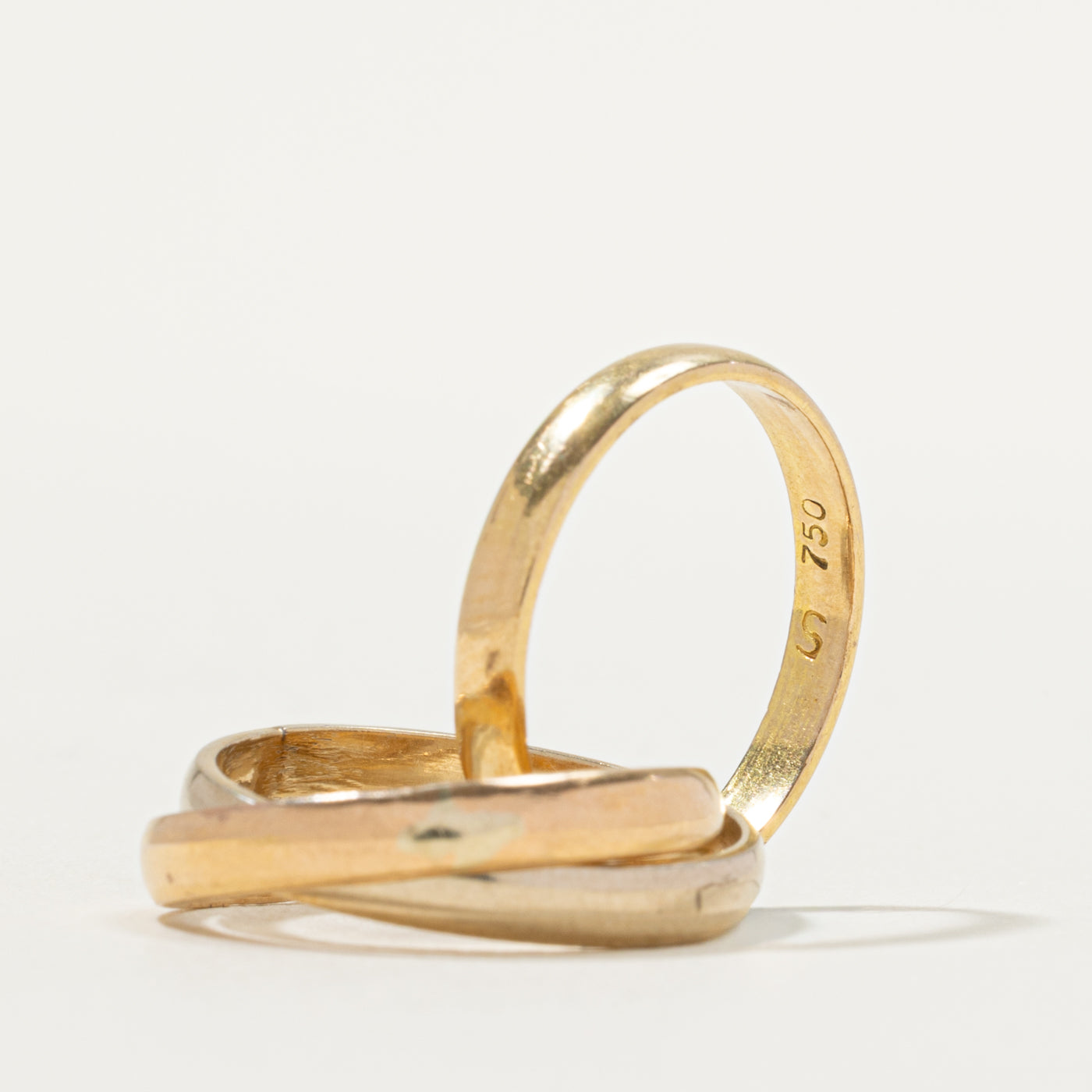 Bague entrelacée en or tricolore 18 carats | Taille 5