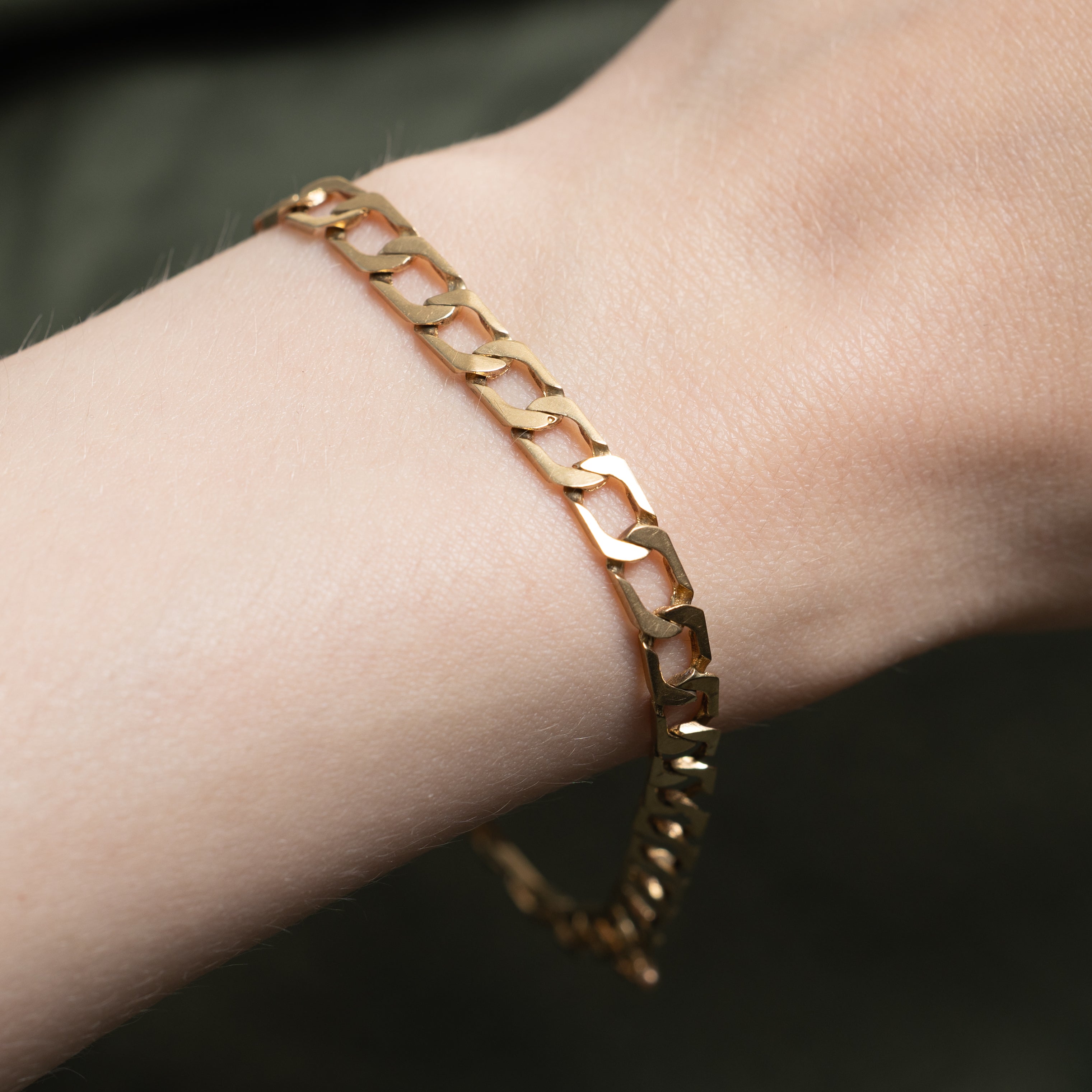 10k Yellow Gold Curb Link Bracelet | 8"