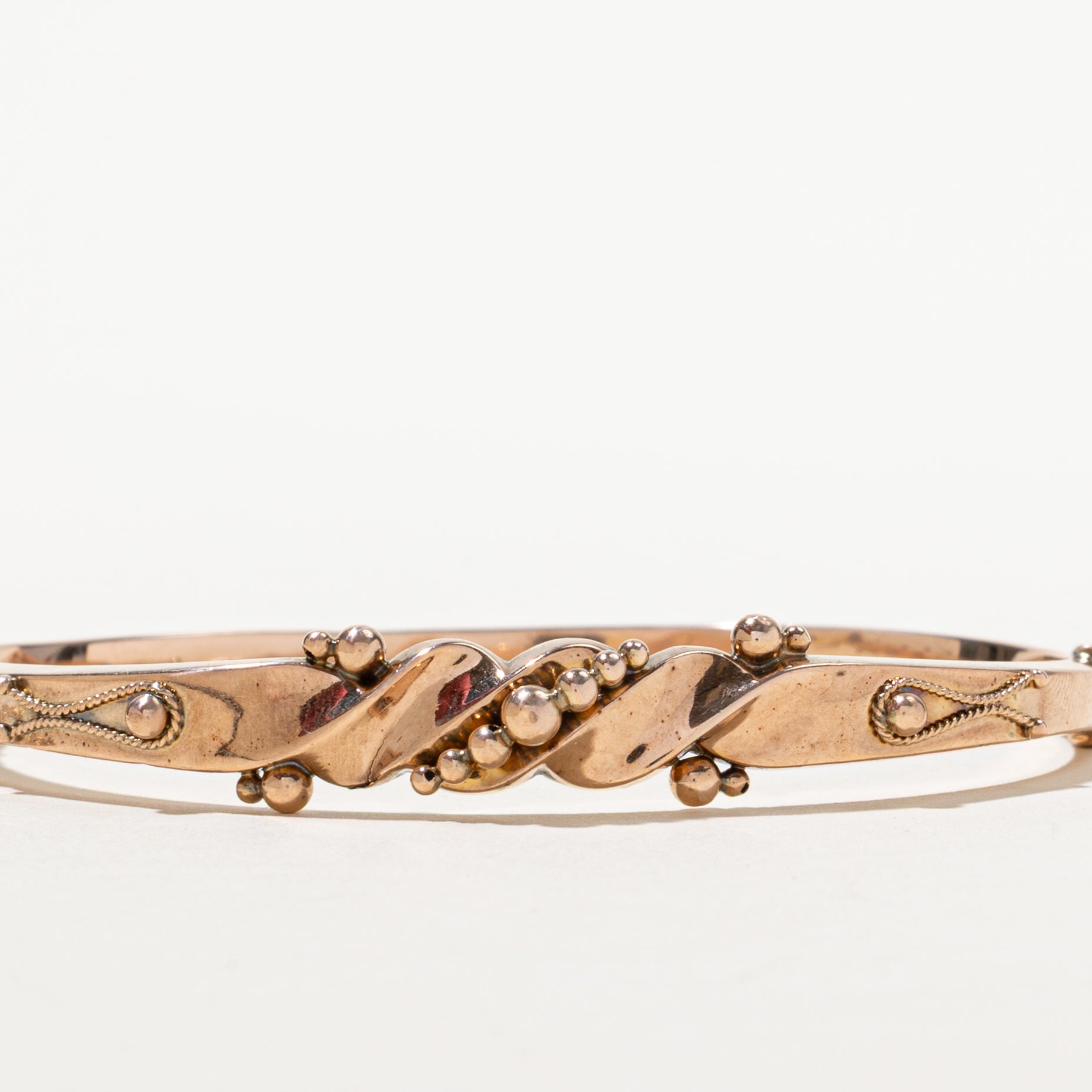 Art Deco 1923 Dublin 9k Yellow Gold Ornate Twisted Bangle | 5.75"