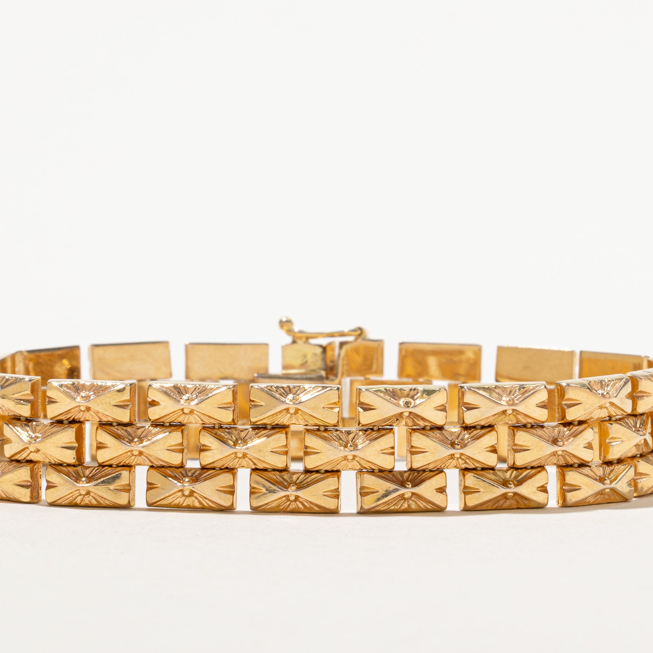 18k Yellow Gold Ornate Panther Link Bracelet | 7.75"