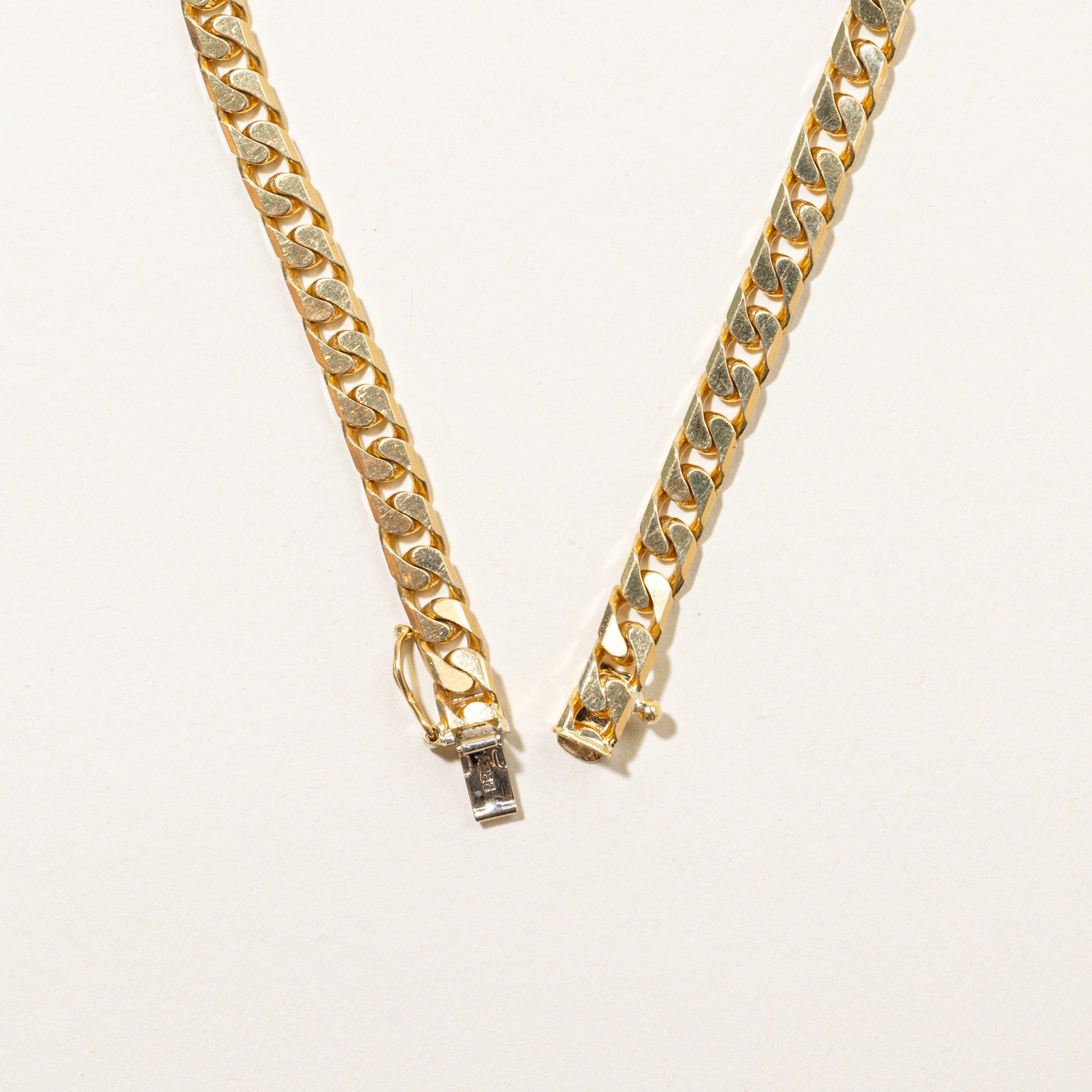'Unoaerre' 18k Yellow Gold Curb Link Chain Bracelet | 8.25"
