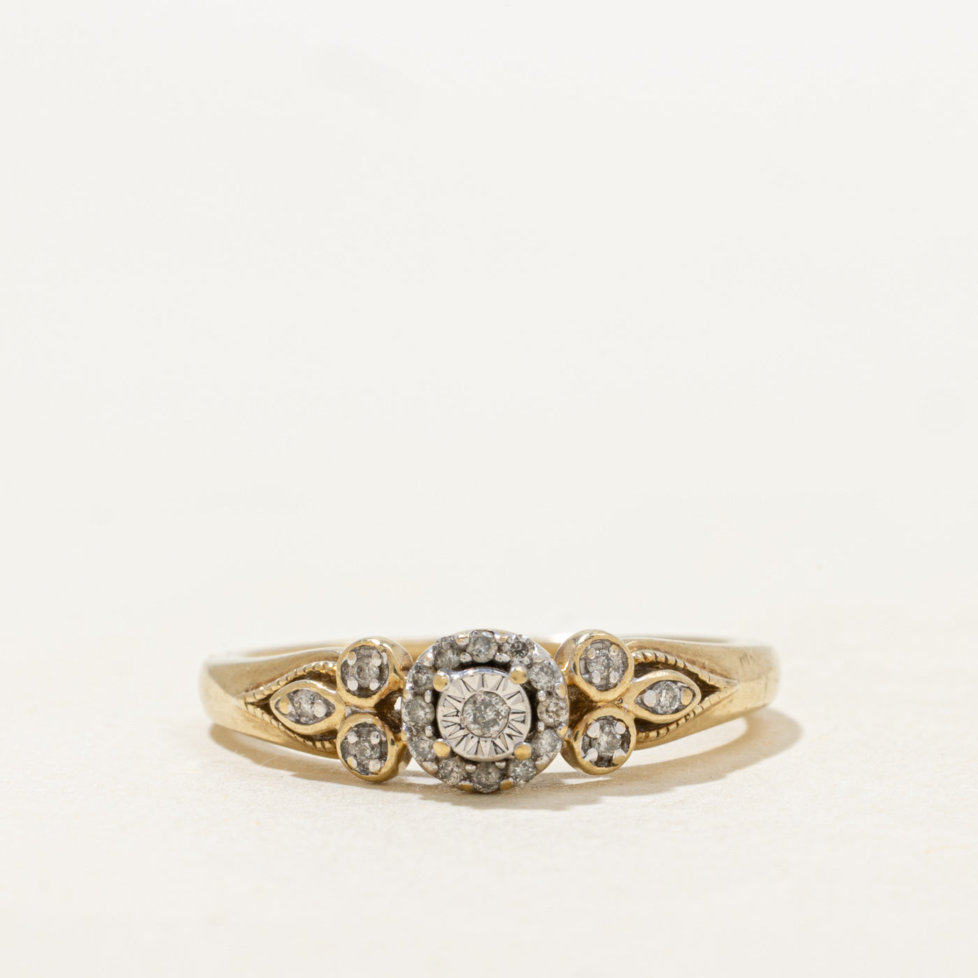 Illusion Set Diamond Halo Milgrain Ring | 0.12ctw | SZ 6.5