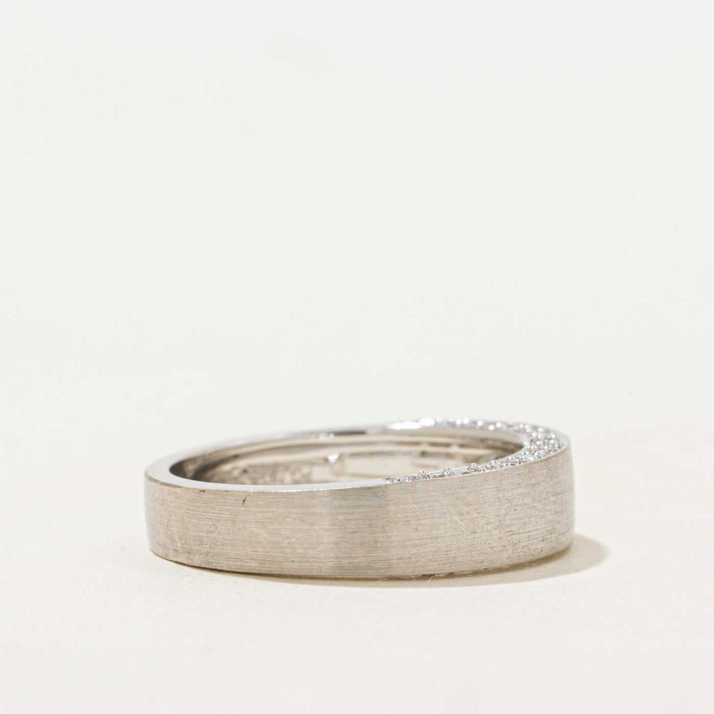 18k Diamond Edge Matte Band | 0.22ctw | SZ 5.75