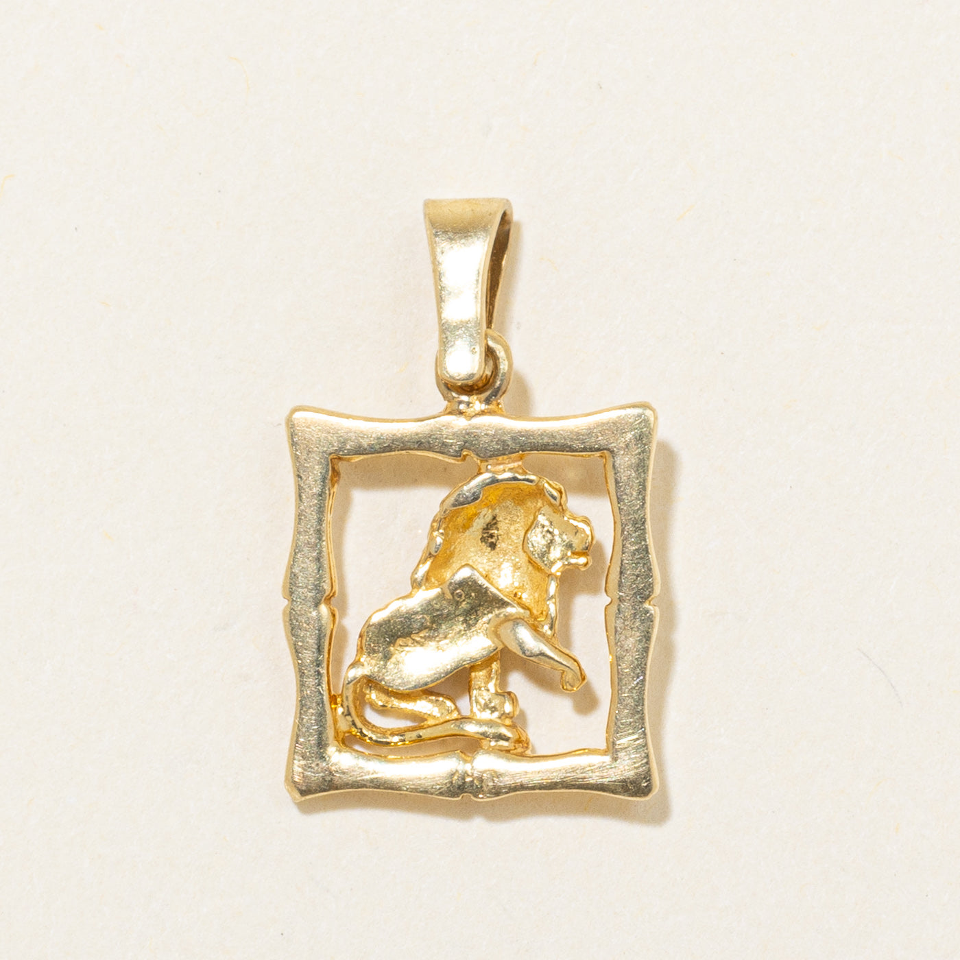18k Yellow Gold Lion Pendant