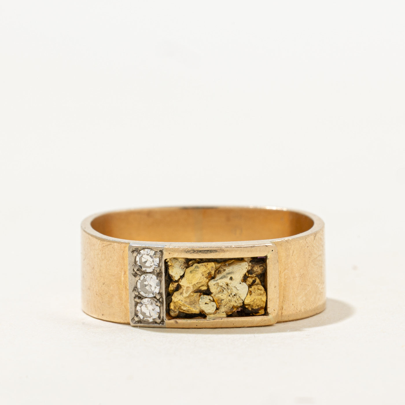 Diamond Column Gold Nuggety Soft-Square Band | 0.06ct | 7.90mm | SZ 9