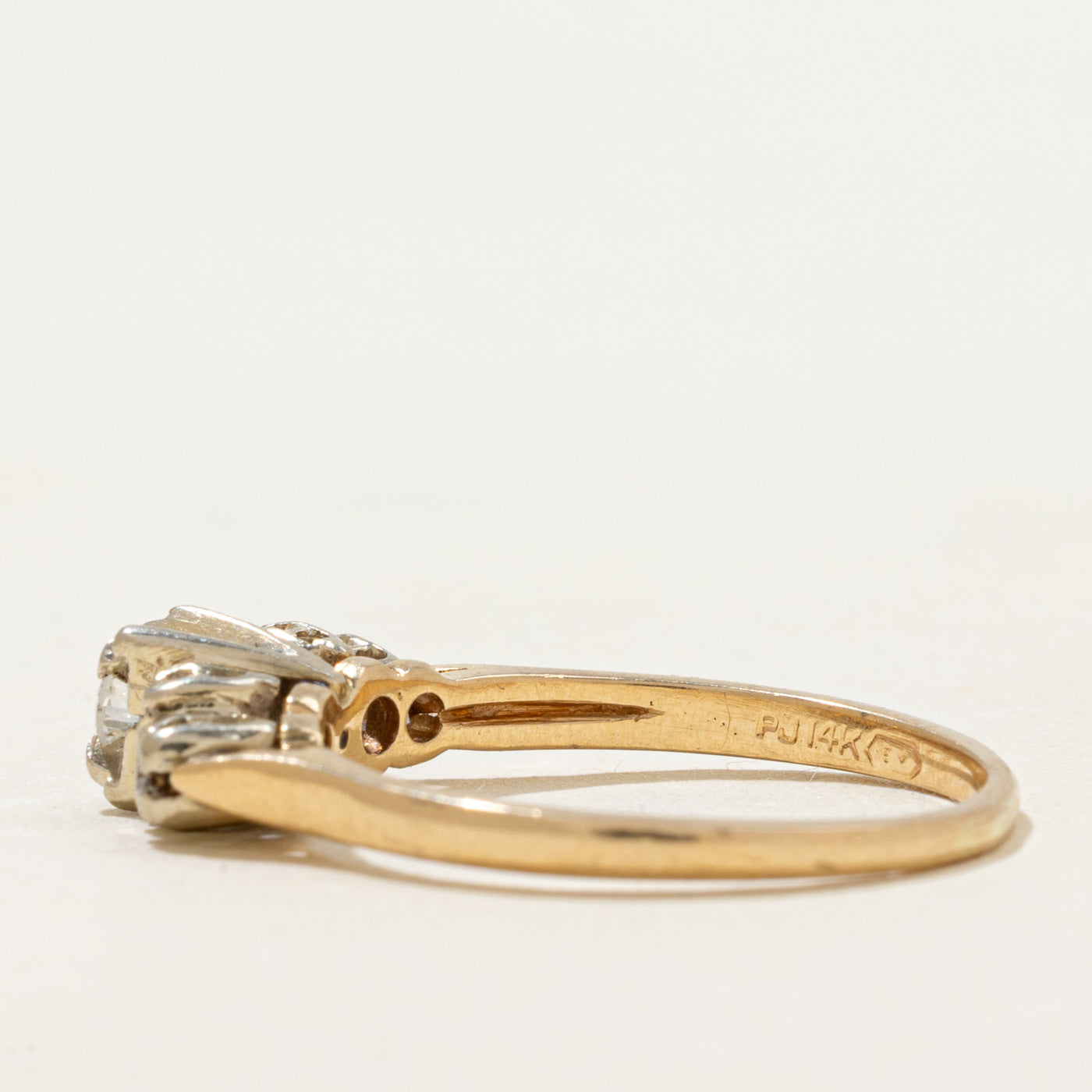 Basket Set Diamond Ring | 0.15ctw | SZ 6.75
