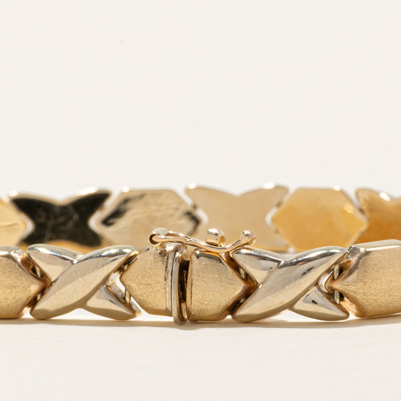 Two Tone Gold "XO" Chain Bracelet | 7" |