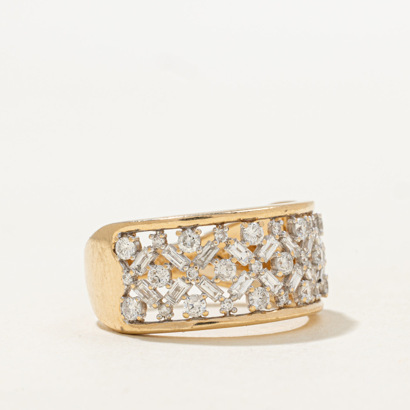 Bague ajourée sertie de diamants taille mixte | 0,97 ct au total | Taille 7,5