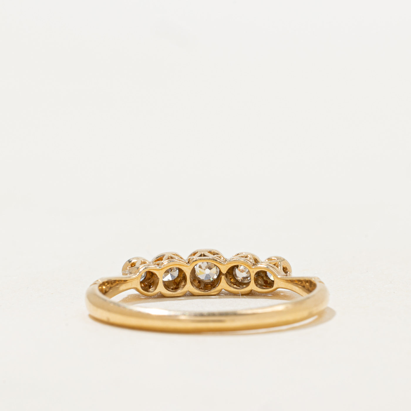 Bague en or 18 carats sertie de cinq diamants taille ancienne | 0,20 ct au total | Taille 7,5