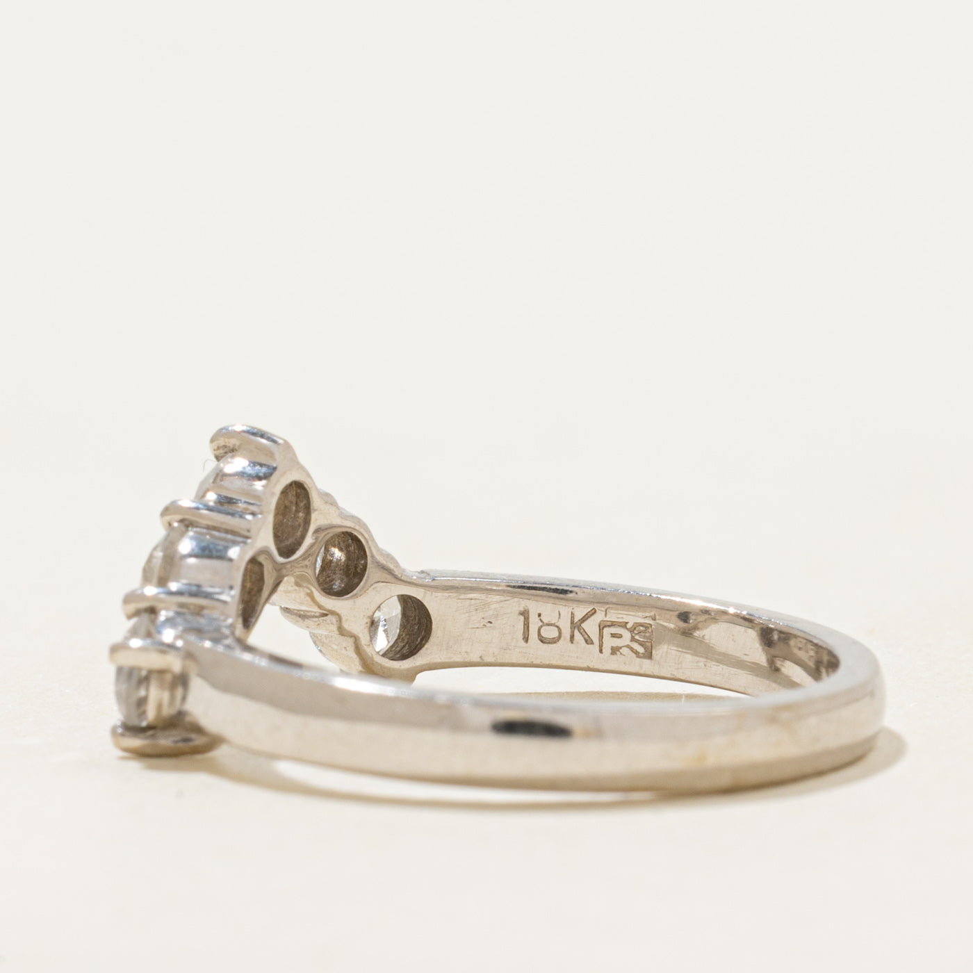 18k Five Stone Diamond Chevron Ring | 0.75ctw | SZ 6.75