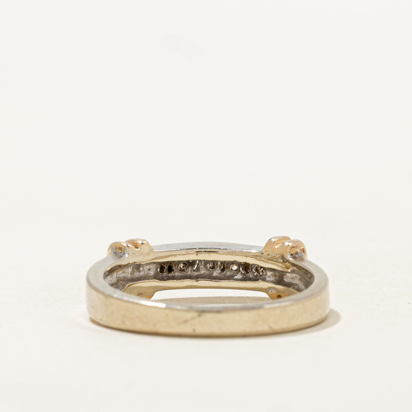 Two Tone Five Stone Diamond Grooved Ring | 0.30ctw | SZ 7.25