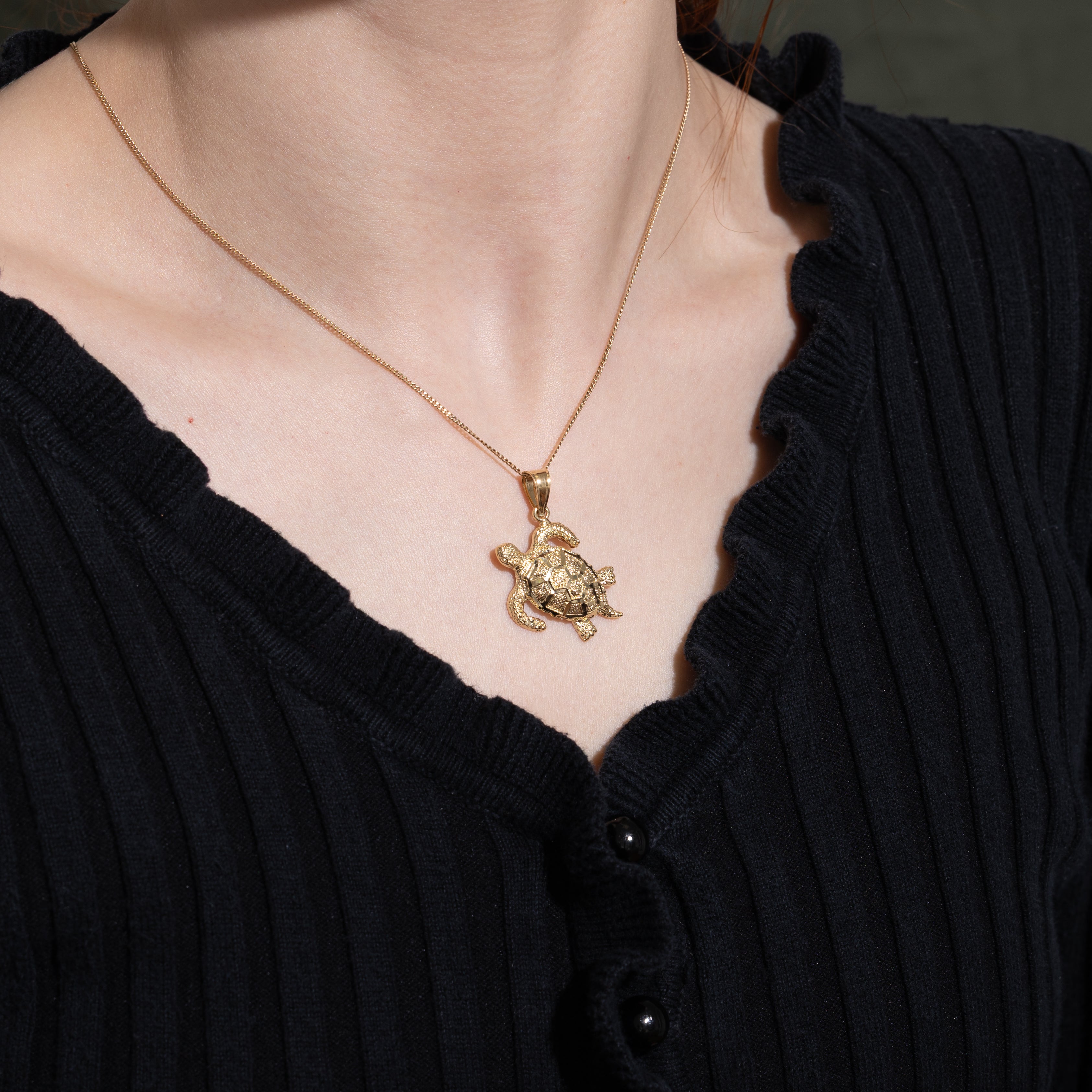 14k Yellow Gold Turtle Pendant